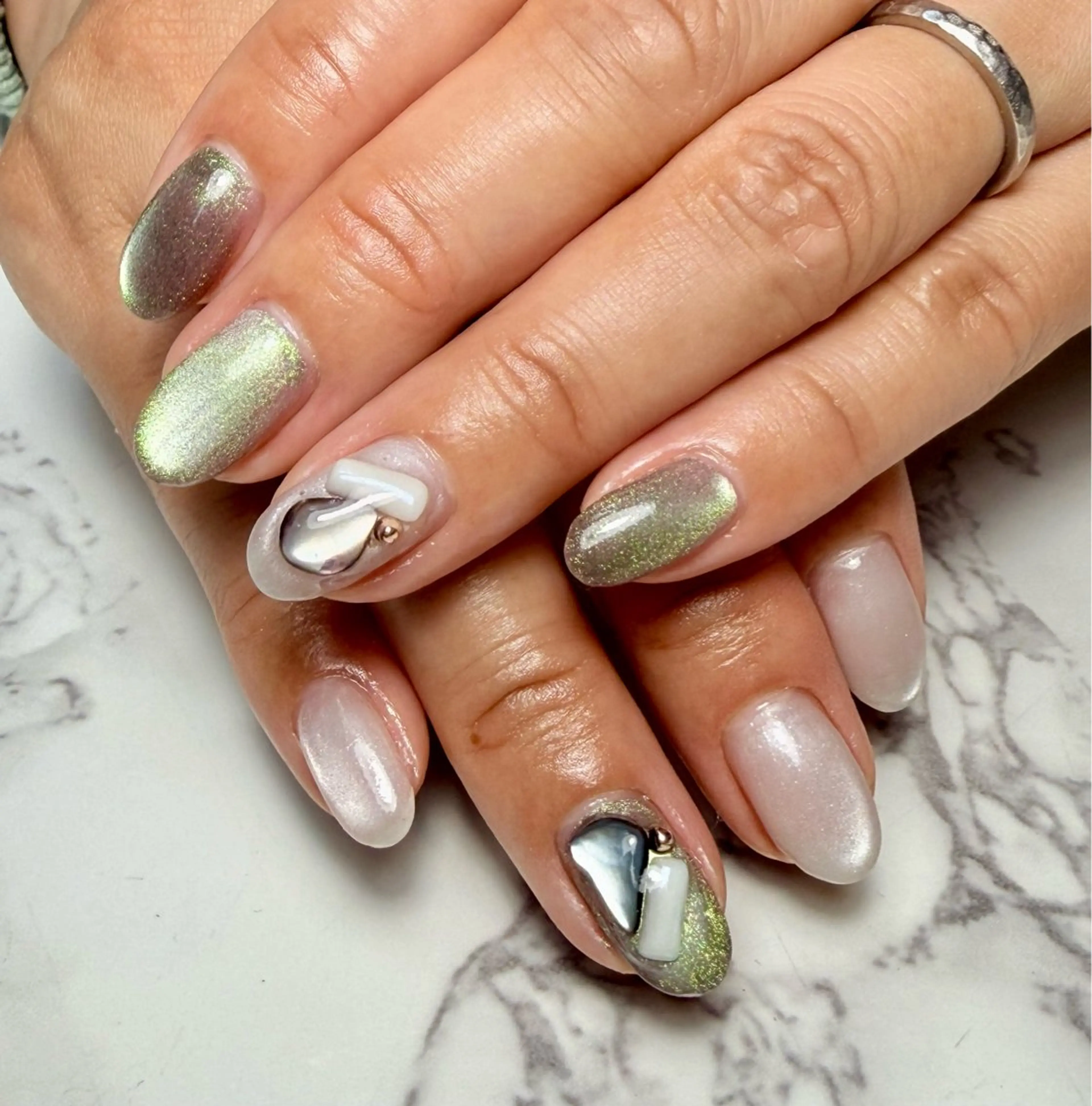 ネイル アートネイル チークネイル フラッシュネイル フラッシュマグ フレンチネイル M.N_ nailのネイルデザイン