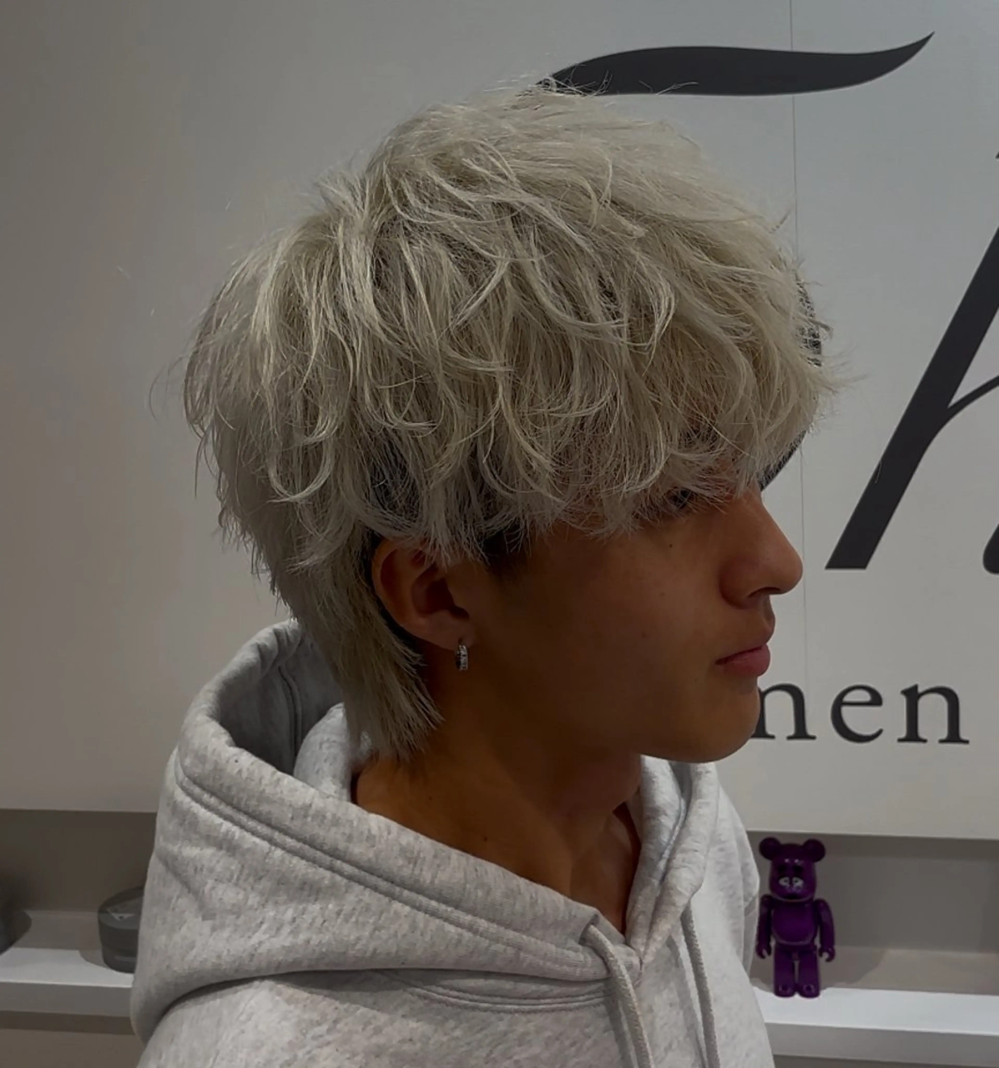 カラー ブリーチ ブロンド ホワイトブロンド ✂️メンズサロン✂️ SHINE✨浅野士稀のヘアスタイル