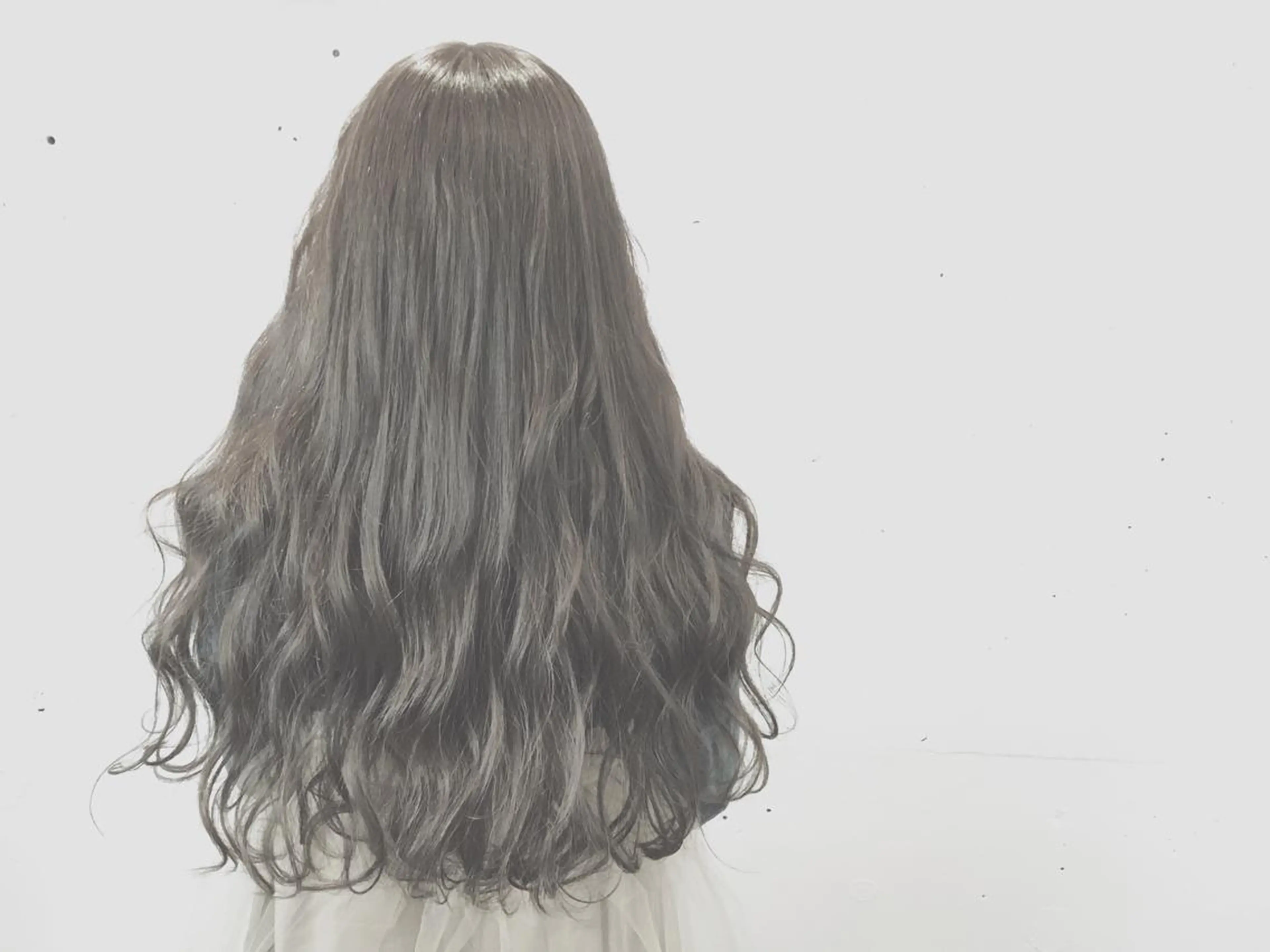 ロング カラー アッシュ ハイライトカラー 3Dハイライト ハイライト てんま さやかのヘアスタイル