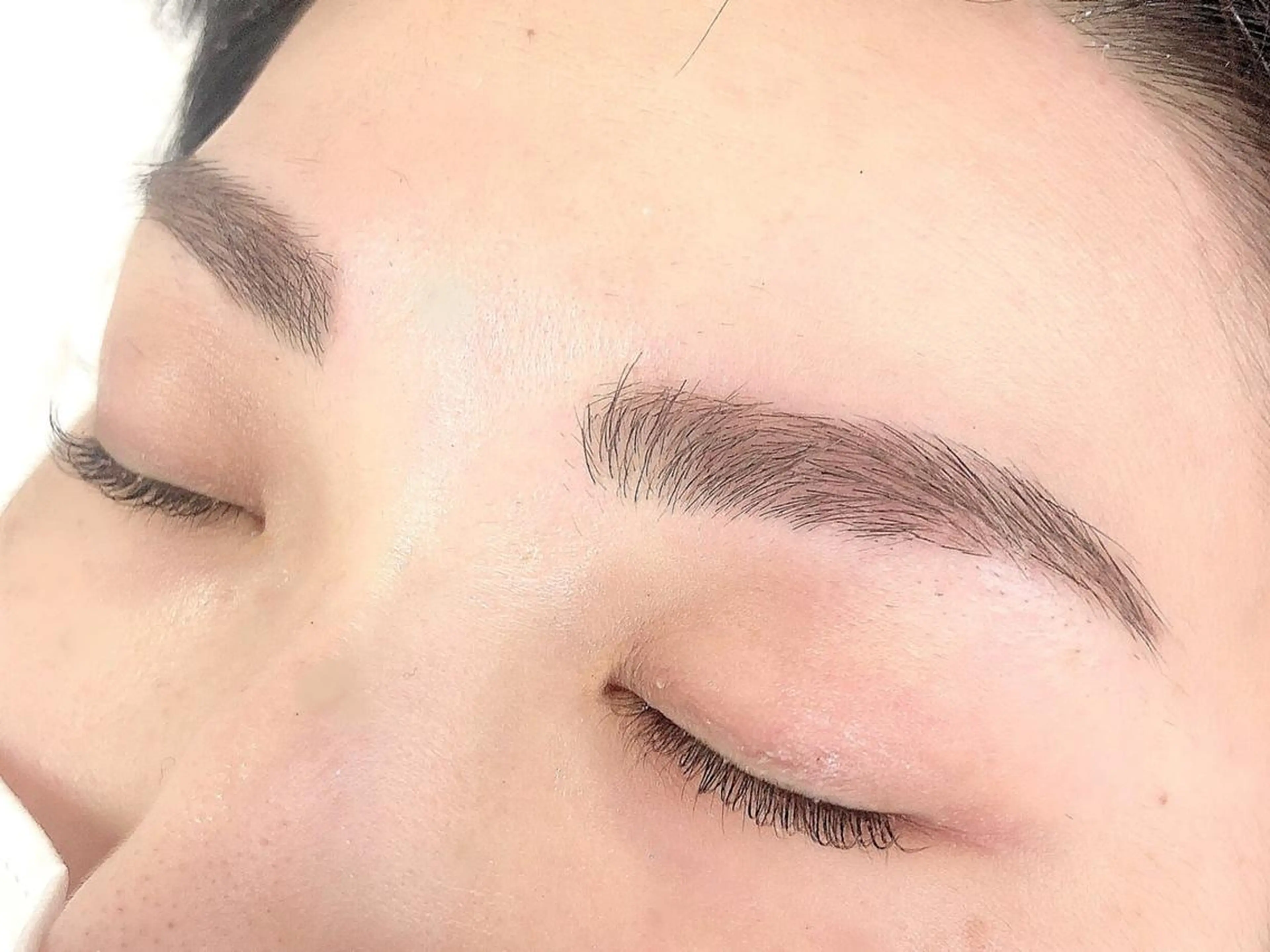 アイブロウ エルフ岩佐 奈々のマツエク・マツパデザイン