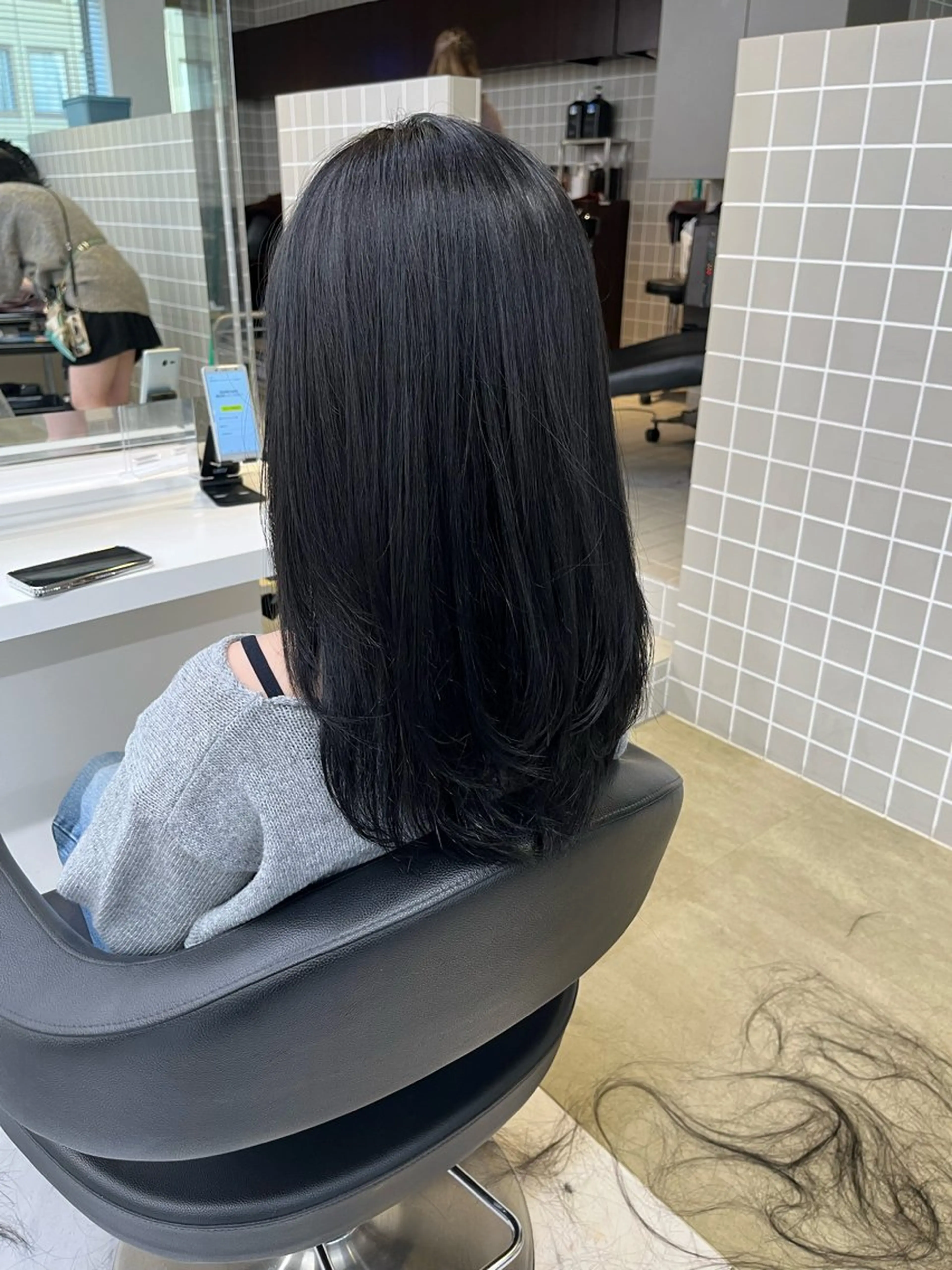 セミロング ヘアカラー トリートメント ヘッドスパ ヘアセット 寒色＆ブリーチ特化 寒色MiOのヘアスタイル