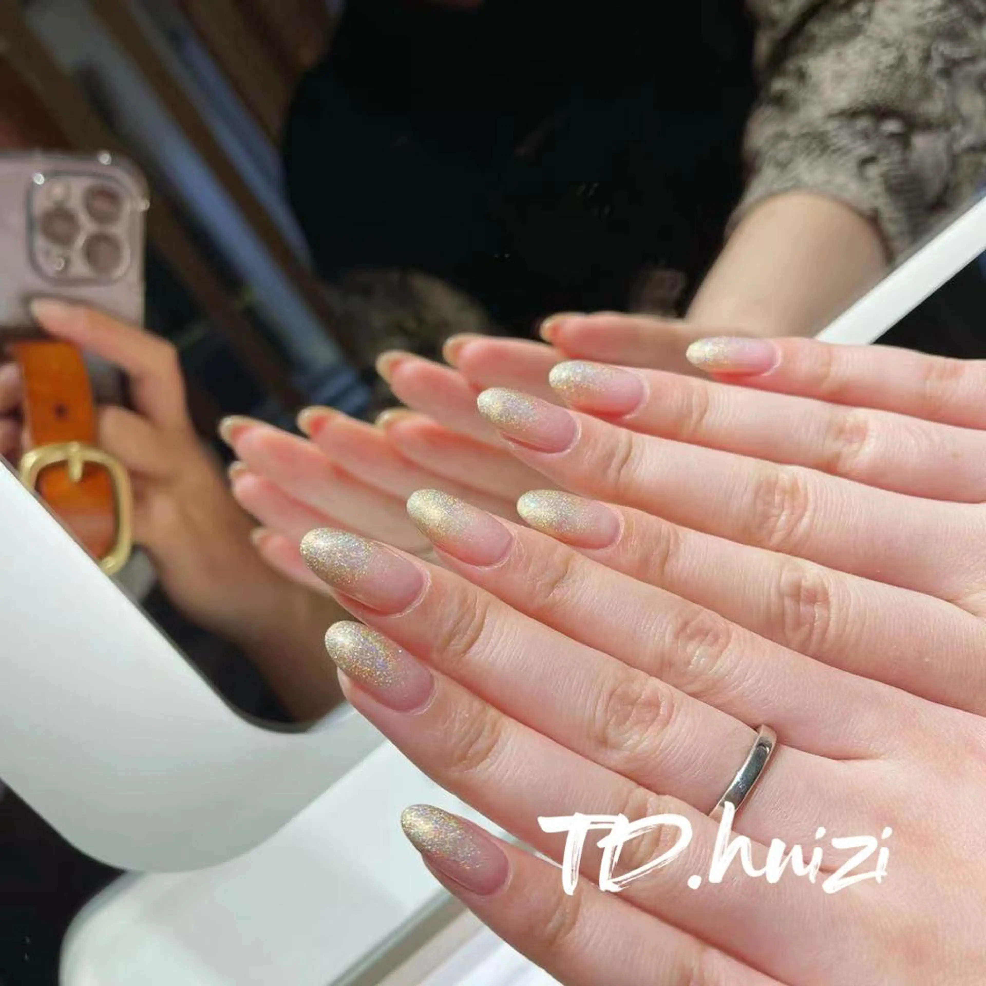 セミロング ハンドネイル めぐみのネイルサロン スタッフ練習のネイルデザイン