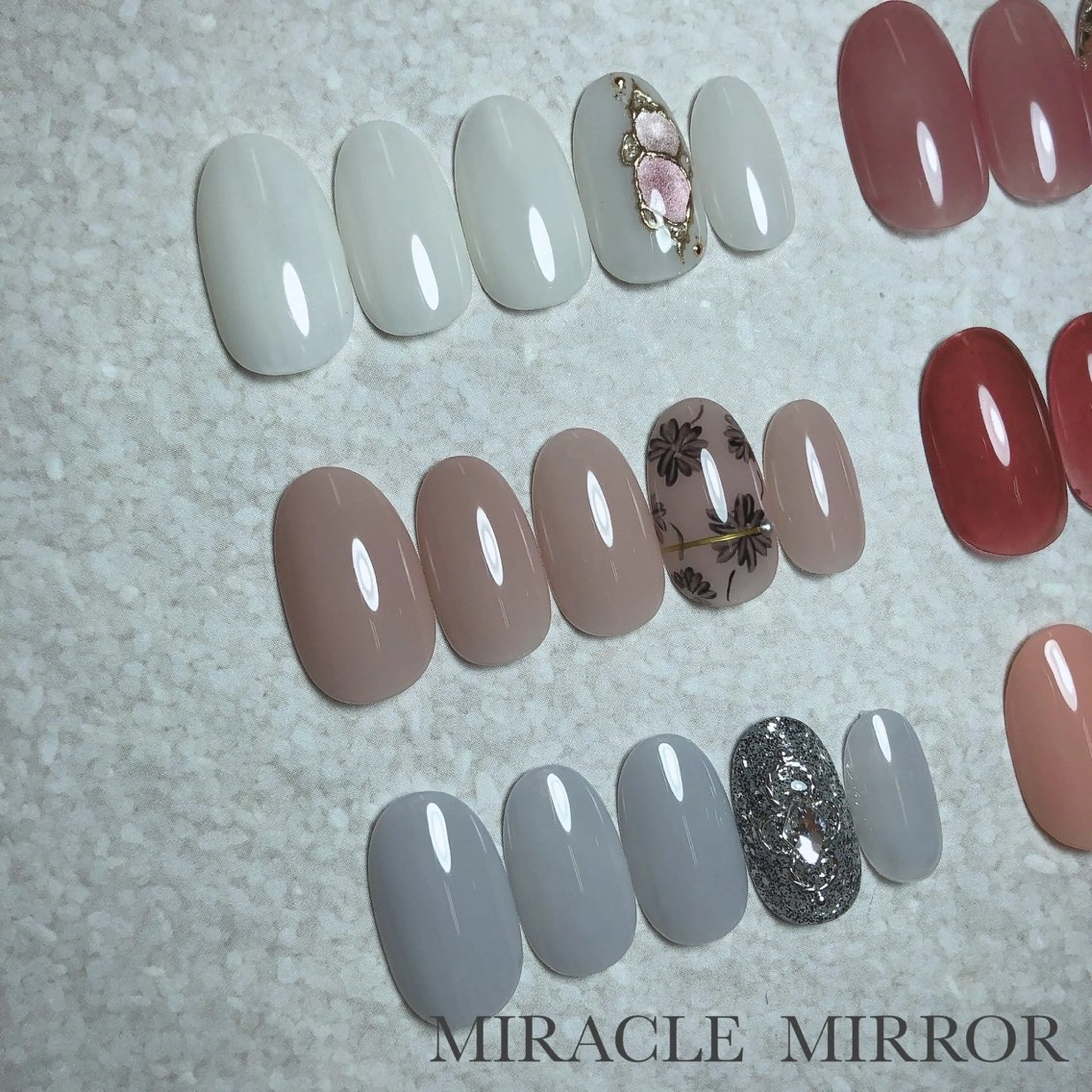 ネイル ミラクルミラー 町野のネイルデザイン
