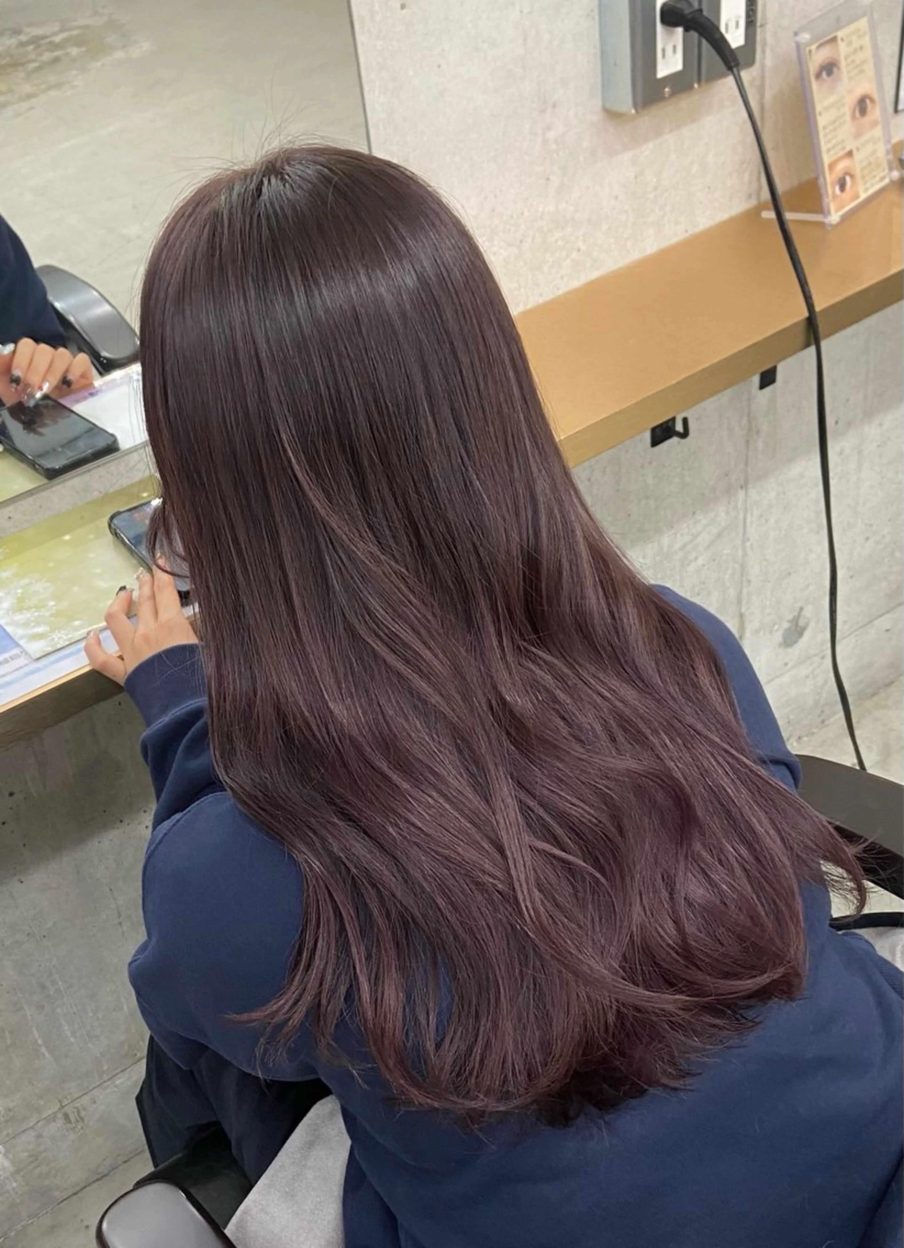 ロング カラー ヘアカラー トリートメント 安住 日花のヘアスタイル