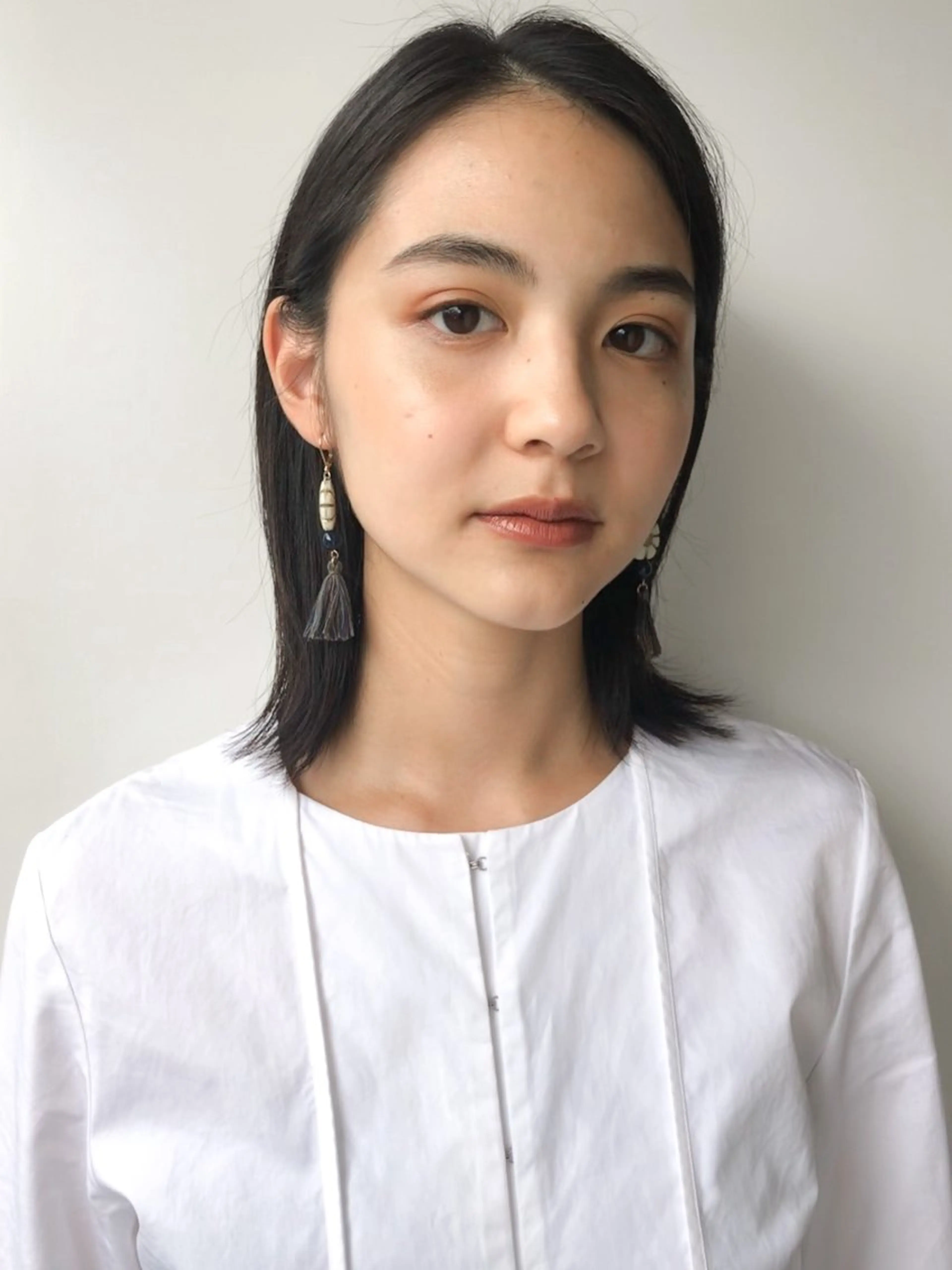 ミディアム カラー カット ヘアカラー トリートメント 村上雅人 ナチュラルモードのヘアスタイル