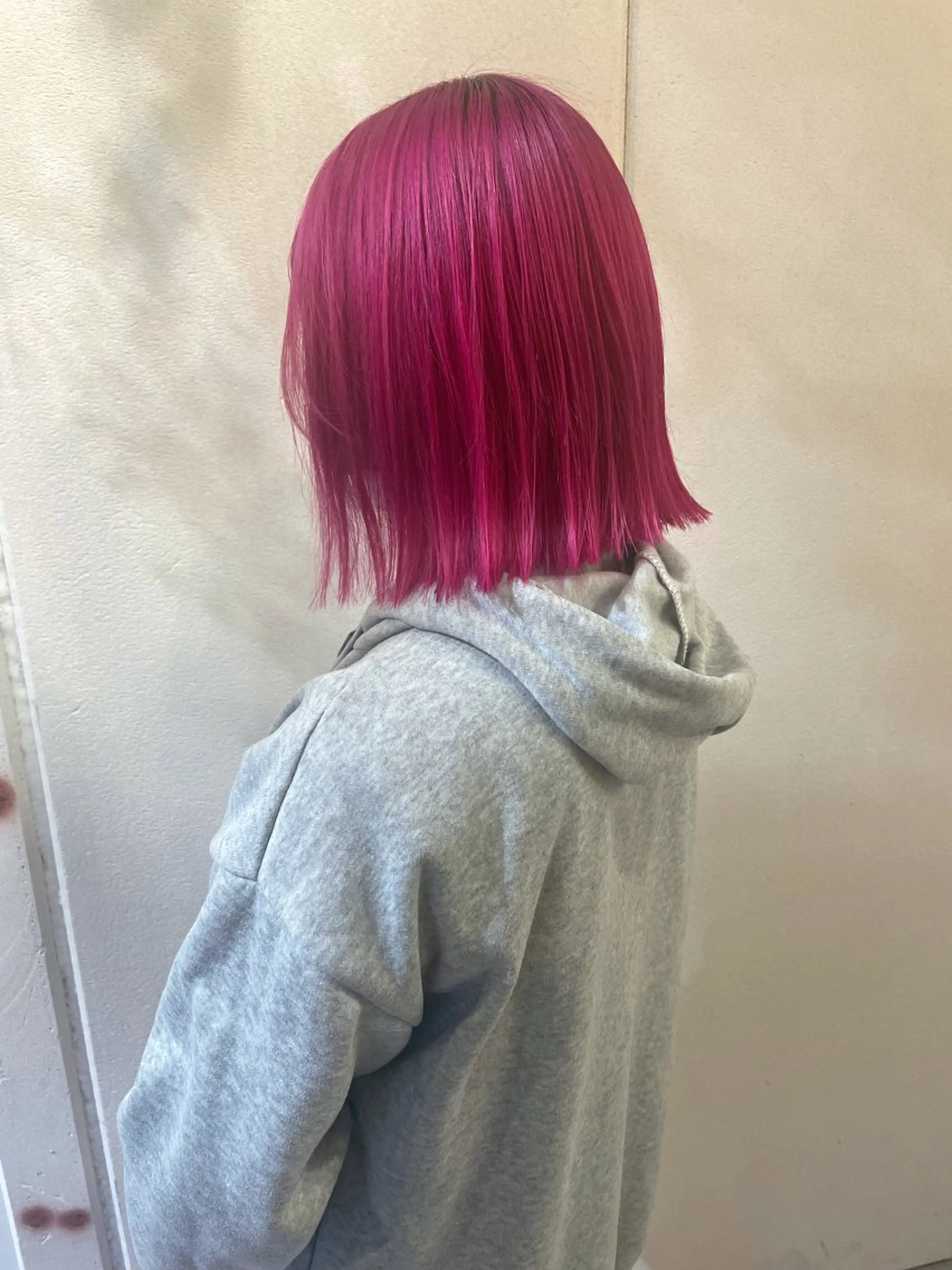 ミディアム カラー ピンクカラー カット ヘアカラー トリートメント 狩野 羅夢のヘアスタイル