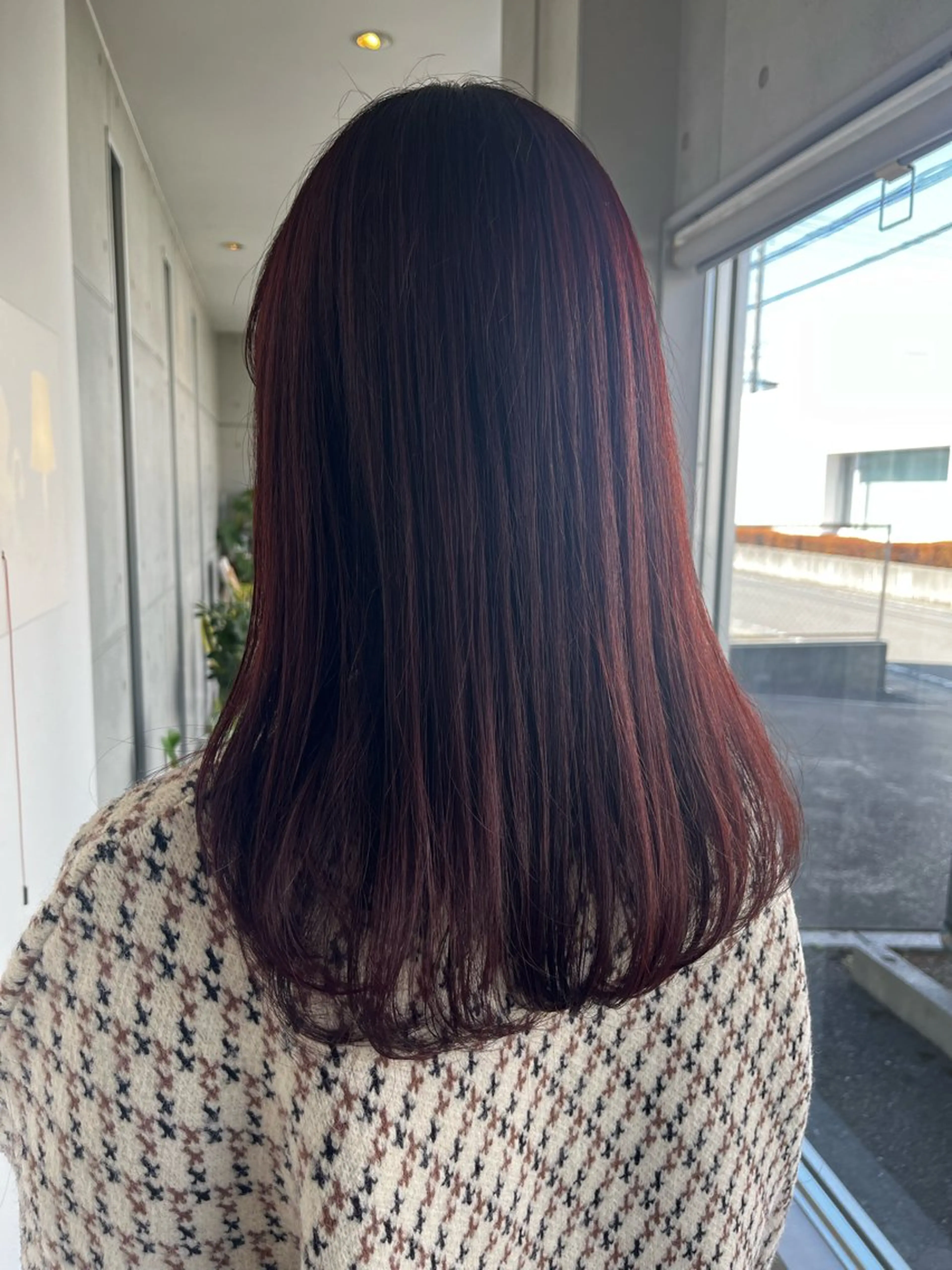 セミロング おせ ちさとのヘアスタイル