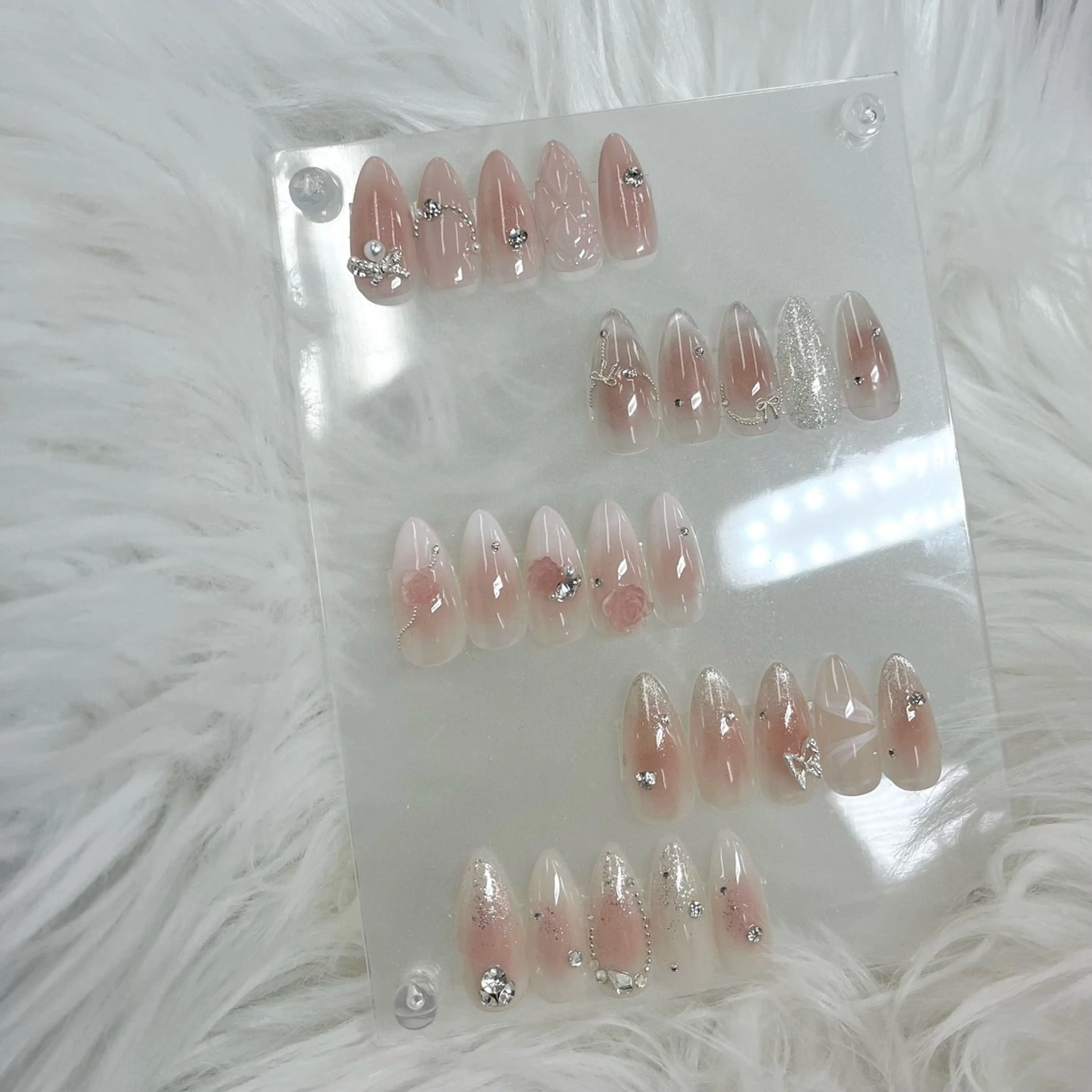 ネイル Ema nail 枚方店所属・EmaNail枚方店 AYANO🎀💞のネイルデザイン