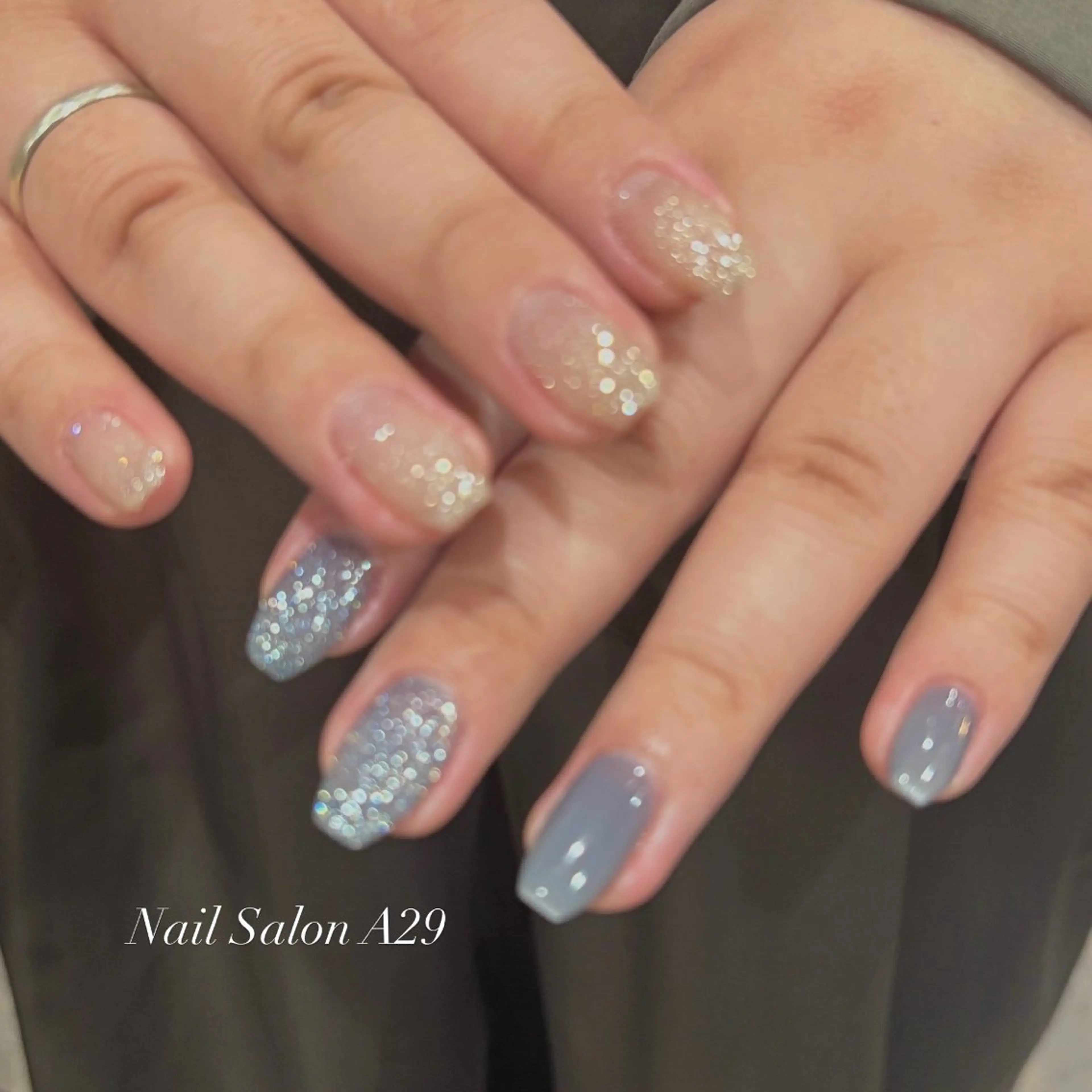 ネイル ブルー フラッシュネイル キラキラネイル ワンカラーネイル シンプルネイル ハンドネイル Nail Salon A29/Ayaのネイルデザイン