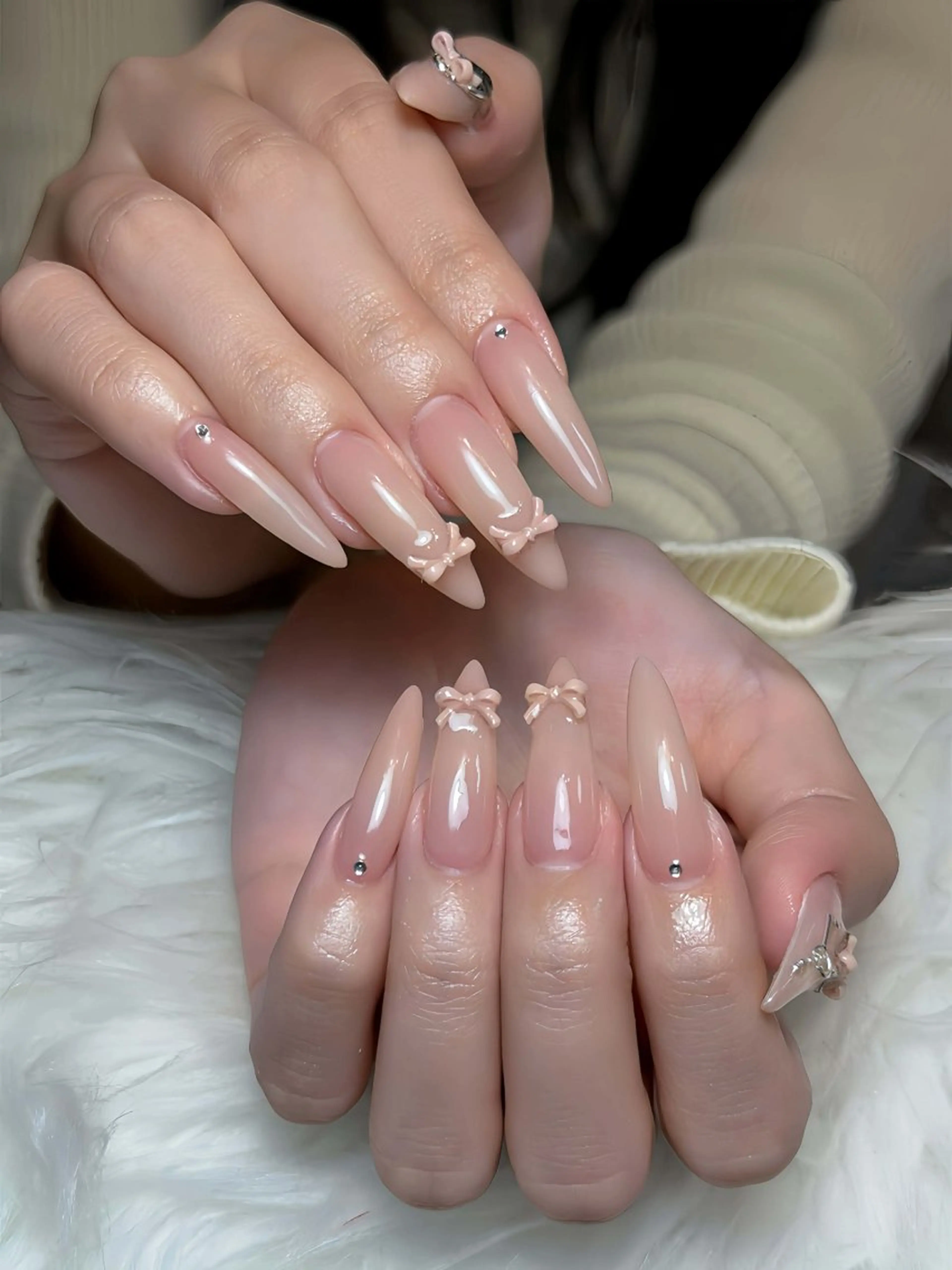 ネイル オーロラネイル ボルドー ブラウン 氷ネイル・うるうるネイル キラキラネイル ハンドネイル Julli NailStudioのネイルデザイン