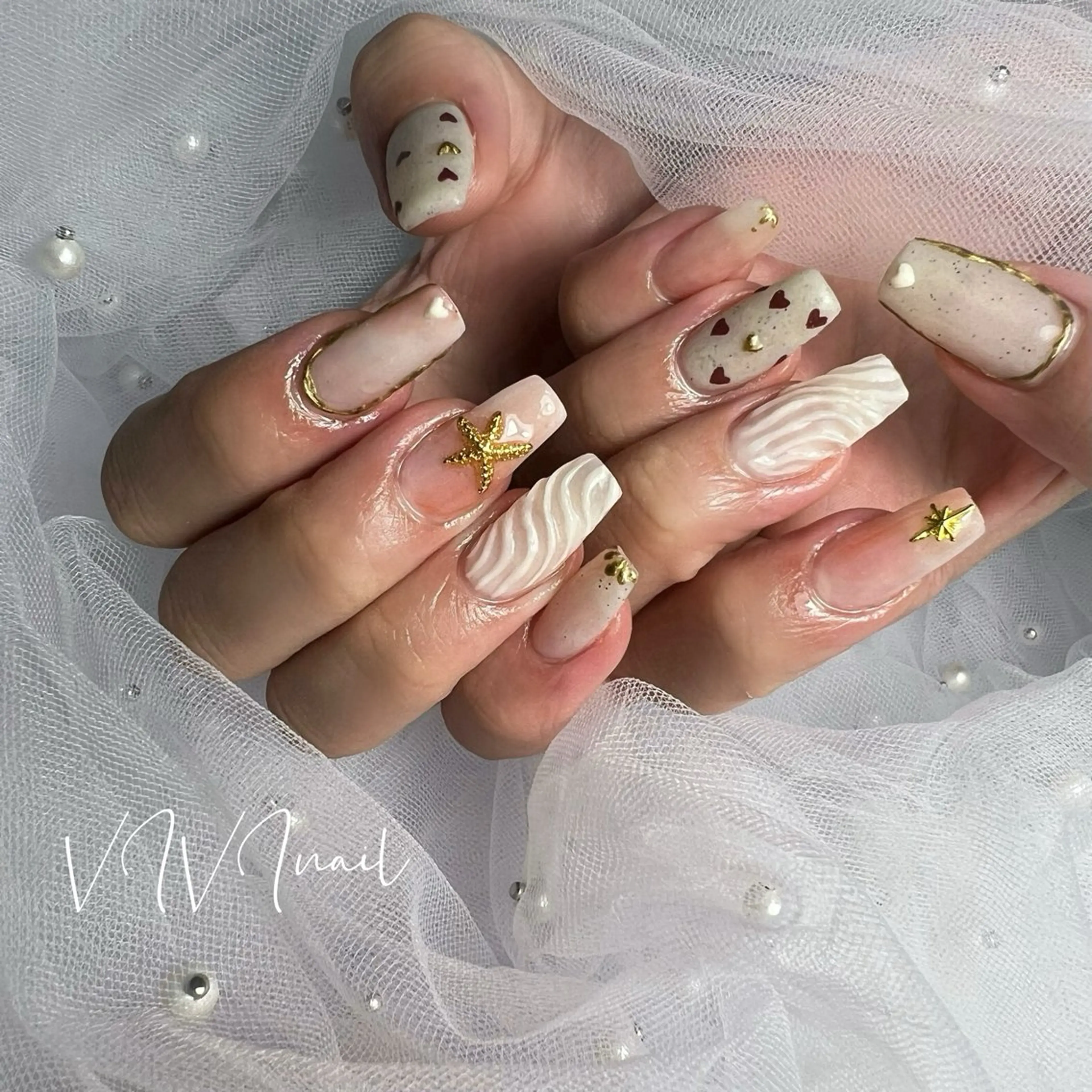 ネイル ニュアンスネイル 夏ネイル ハンドネイル vivi nailのネイルデザイン