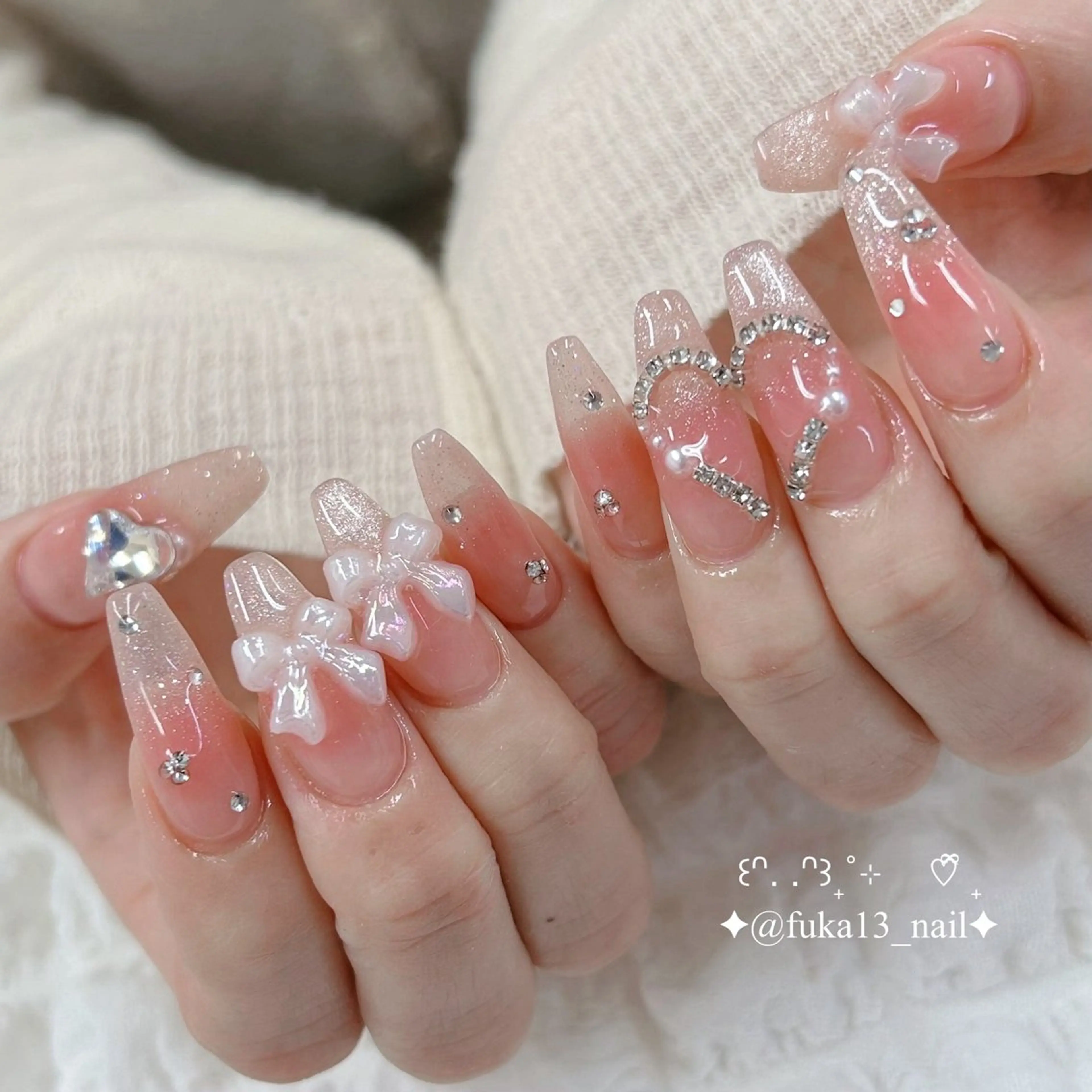 ネイル チークネイル キラキラネイル 韓国ネイル マグネットネイル ワンホンネイル ハンドネイル Nail♡Fuka. /4月予約受付中のネイルデザイン