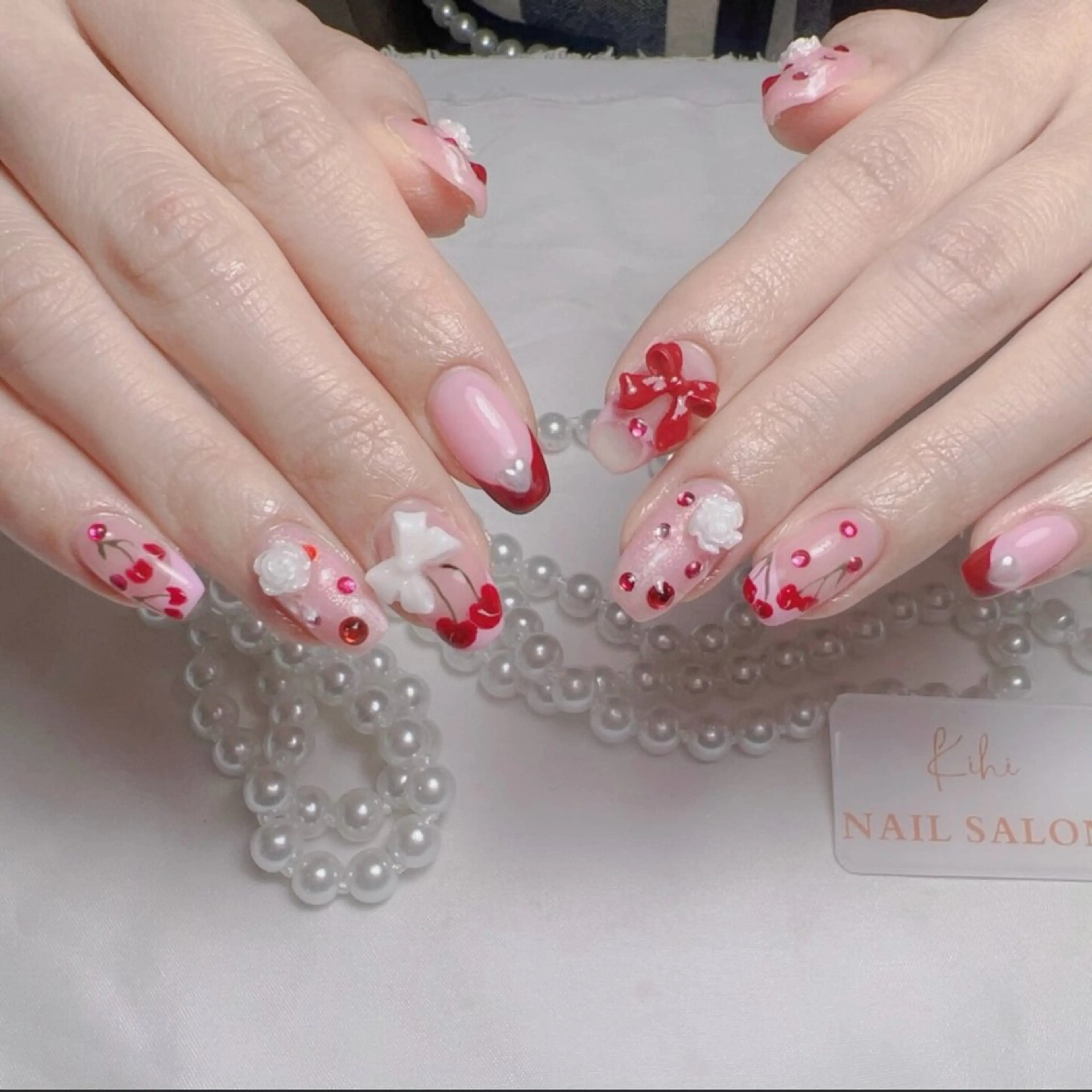 ネイル アートネイル フレンチネイル ジェルネイル グラデーション 韓国ネイル ハンドネイル 💕鈴木ユリ パラジェル/オフ無料のネイルデザイン