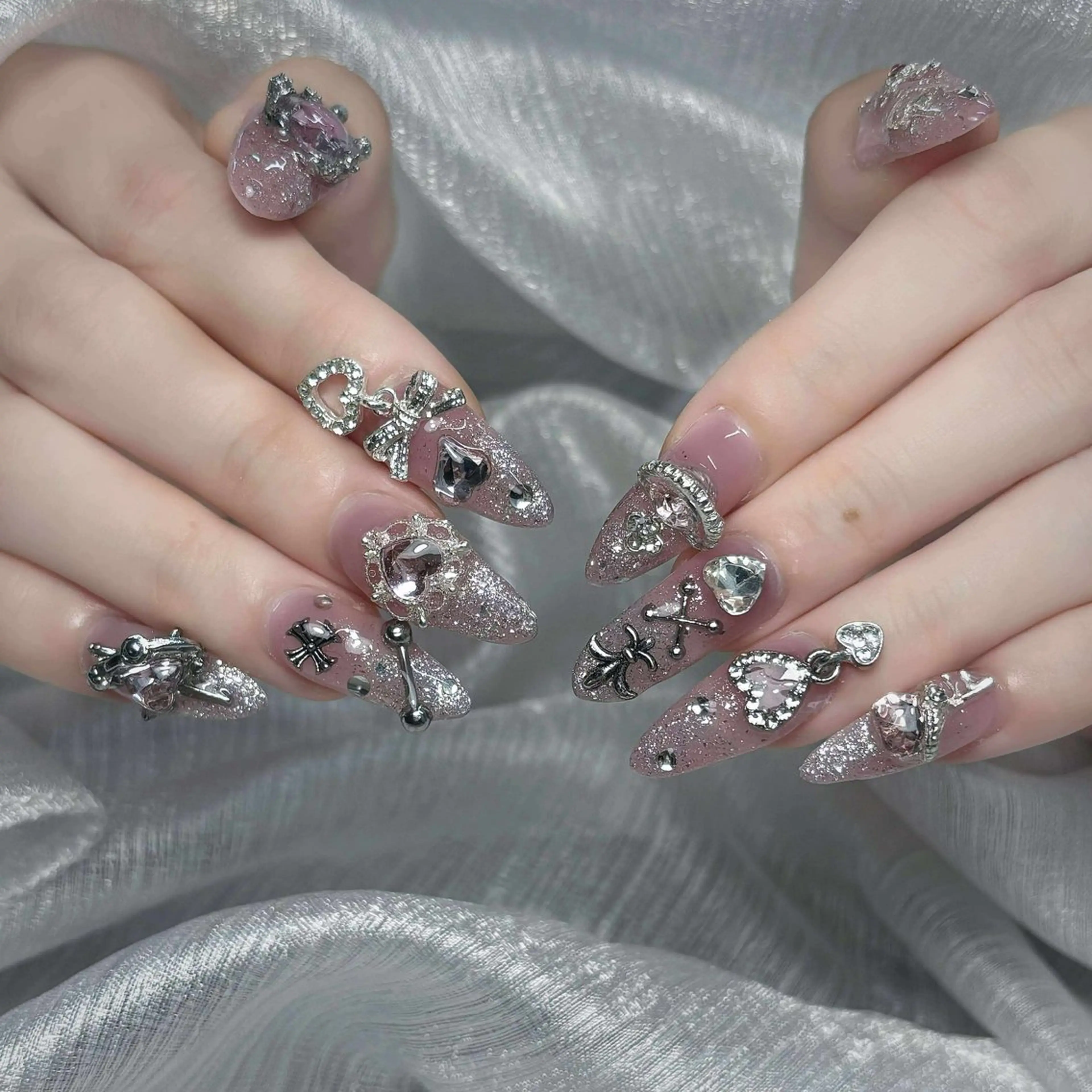 ネイル ハンドネイル ハンドケア Nova Nail Nambaのネイルデザイン