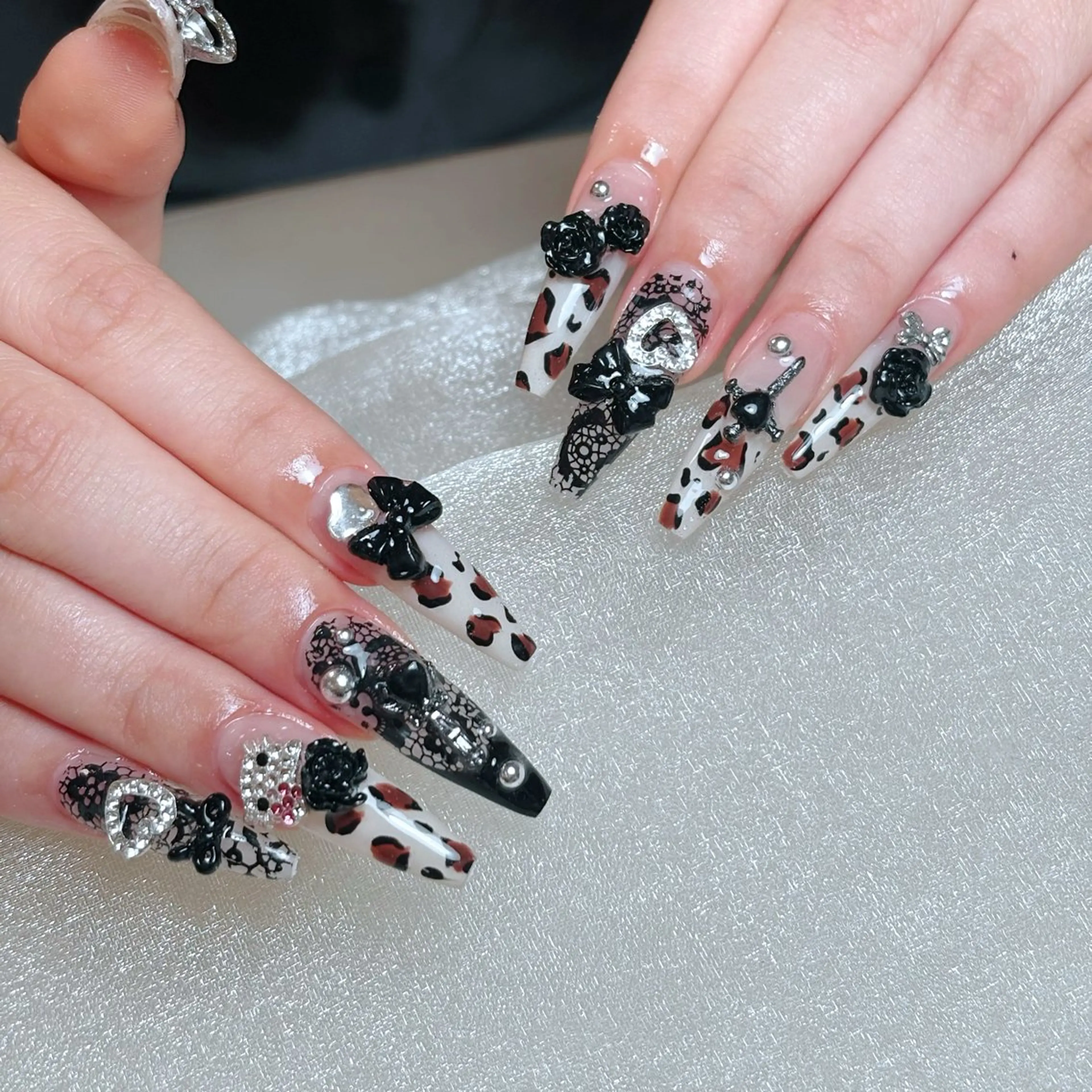 ネイル ハンドネイル ネイル👑クイーンズ NailQueensのネイルデザイン