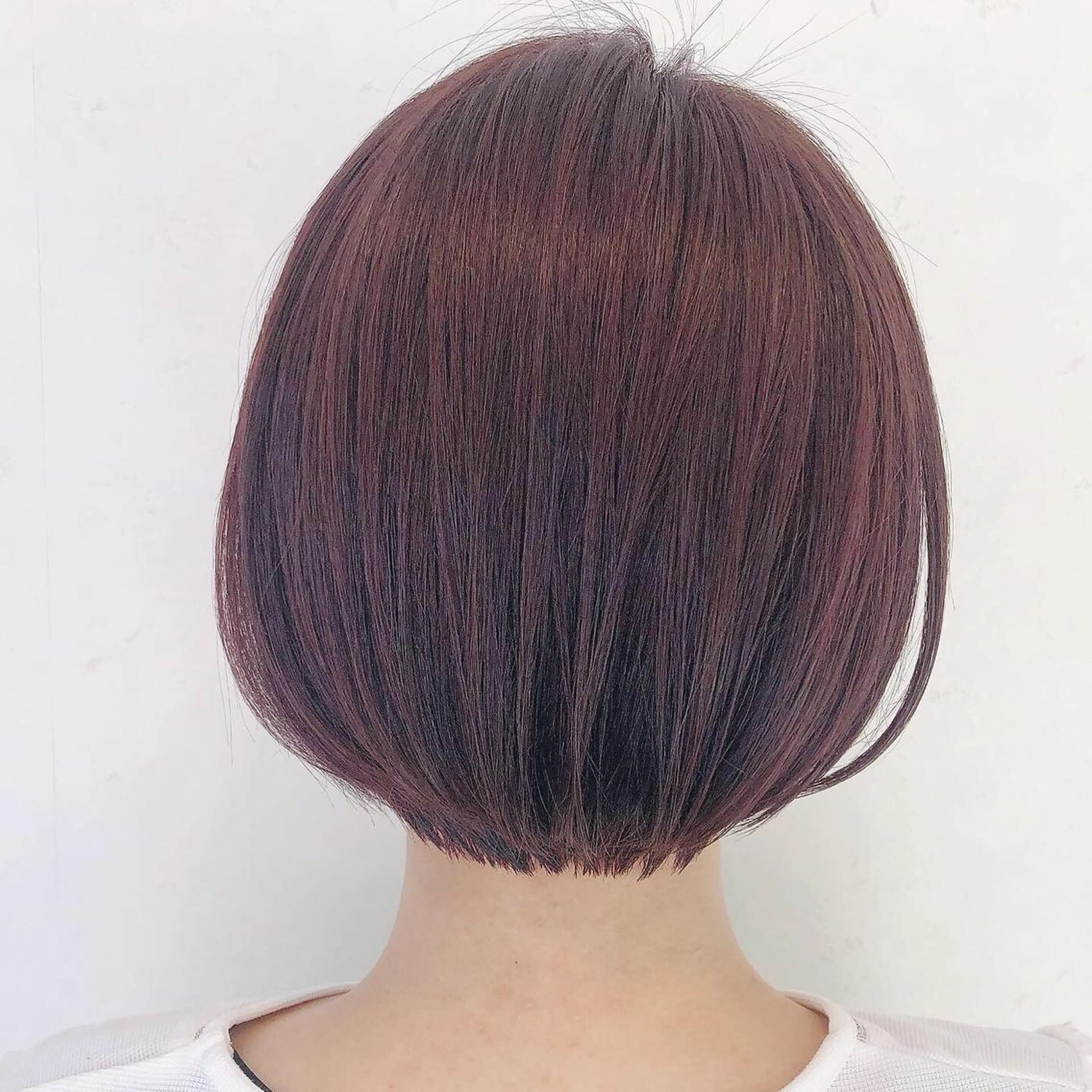 ショート カラー 伊藤 さやかのヘアスタイル