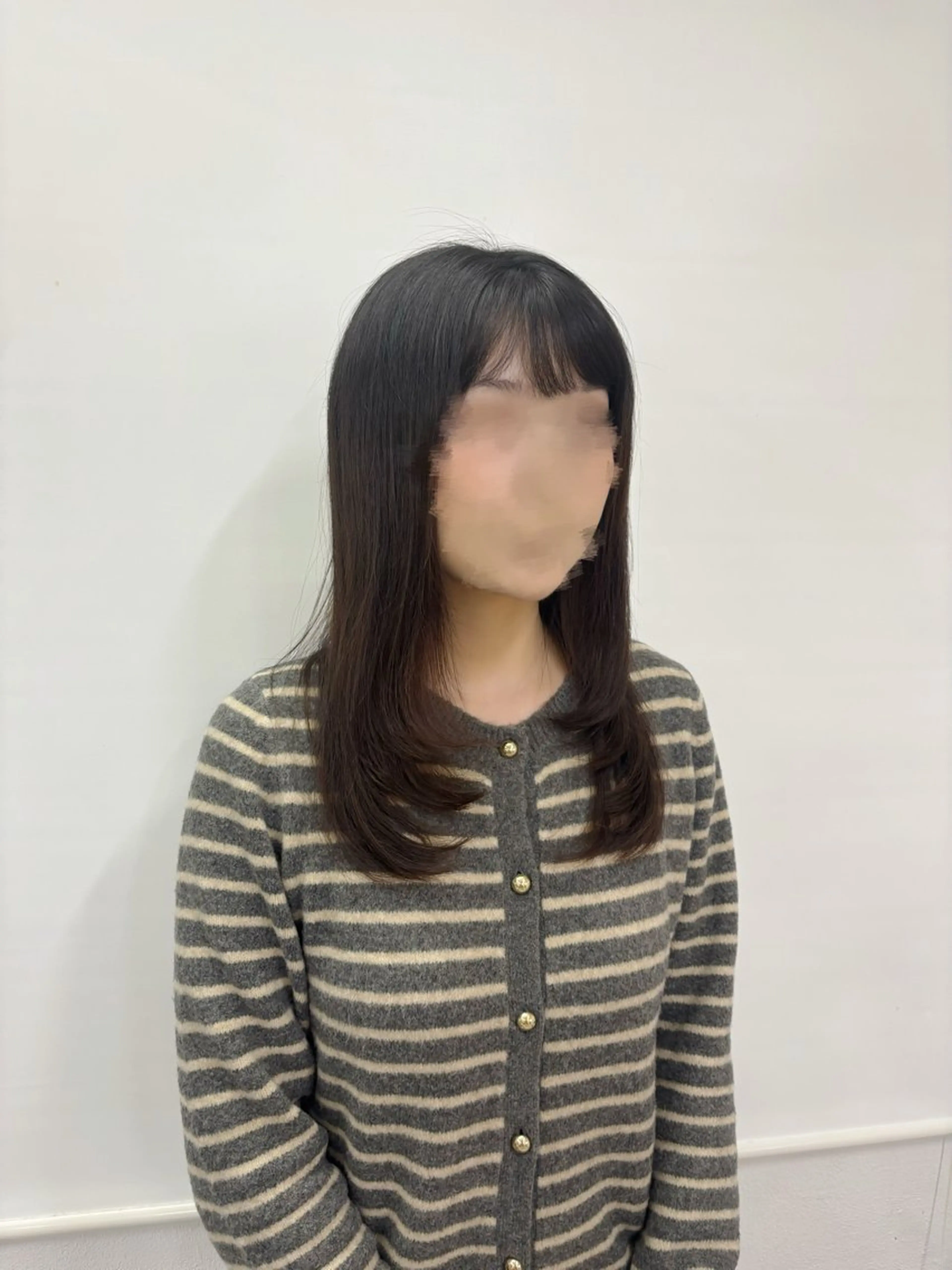 ミディアム 顔まわりレイヤー 顔周りカット レイヤーカット さくら 🌸エクステのヘアスタイル