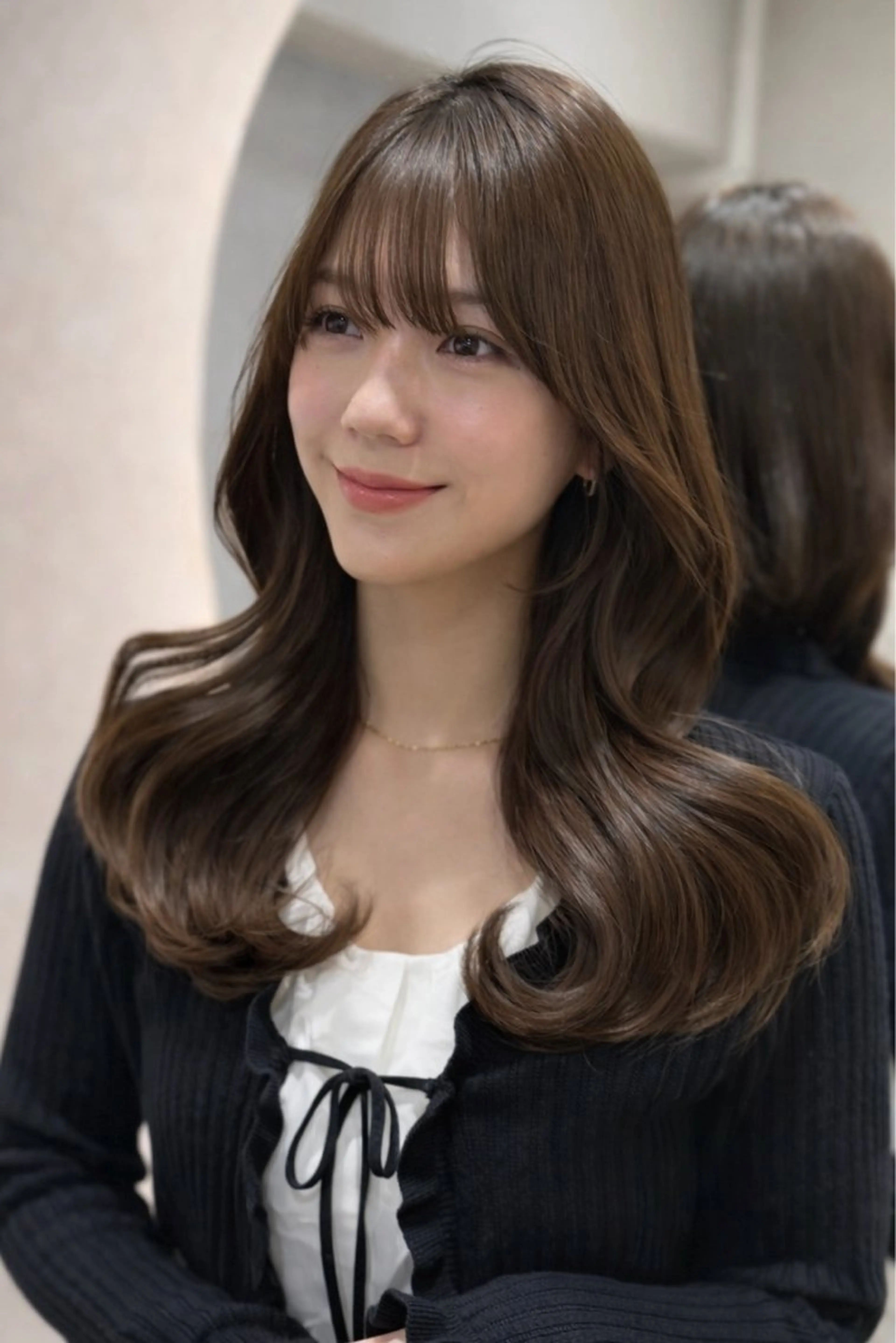 ロング くびれヘア 顔周りカット 韓国風ヘア レイヤーカット サイドバング カット ヘアカラー 韓国ヘア/レイヤー/ 前髪/髪質改善/石川のヘアスタイル