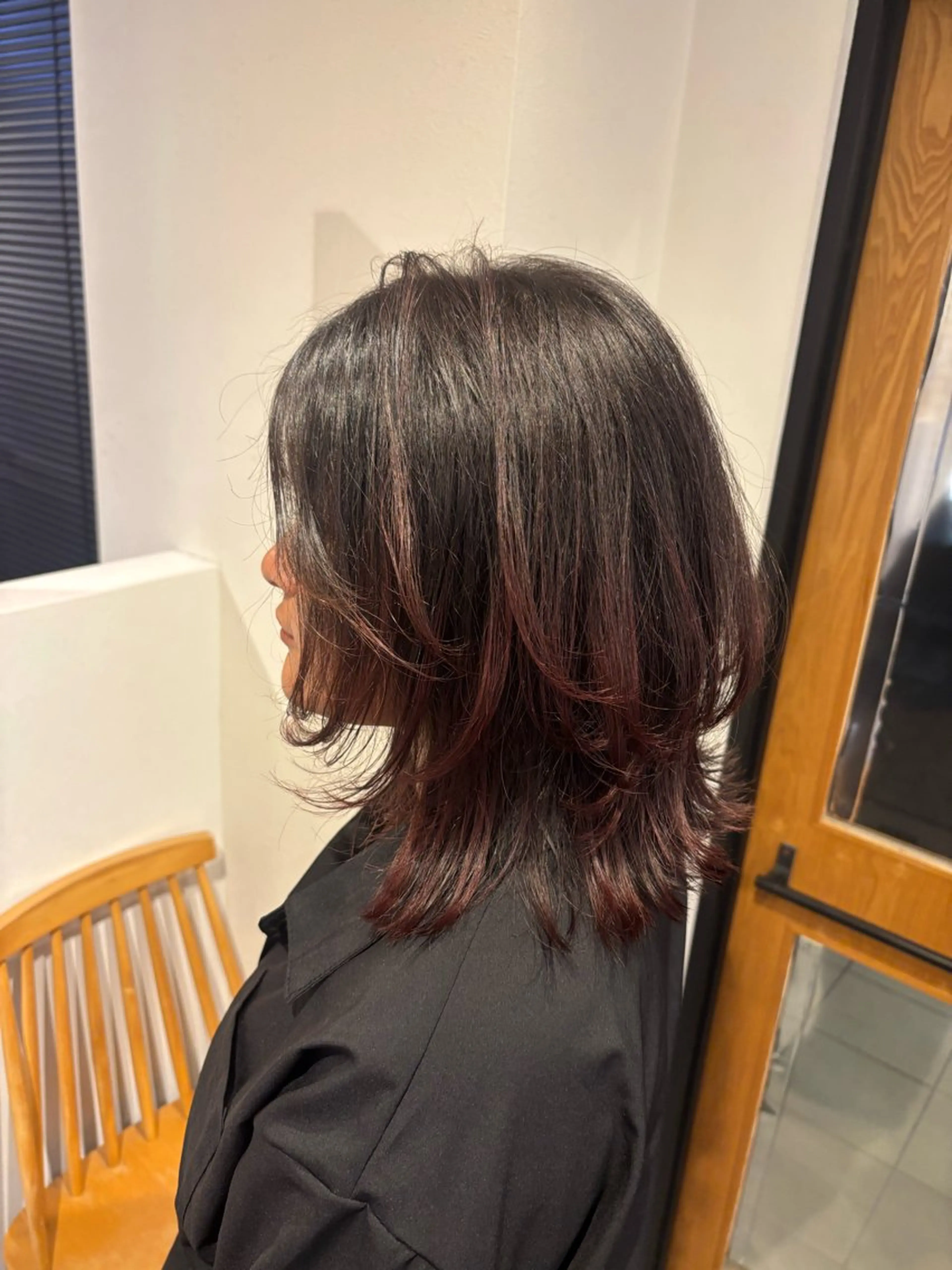 ミディアム ミディアムレイヤー レイヤーカット さわ くるみのヘアスタイル