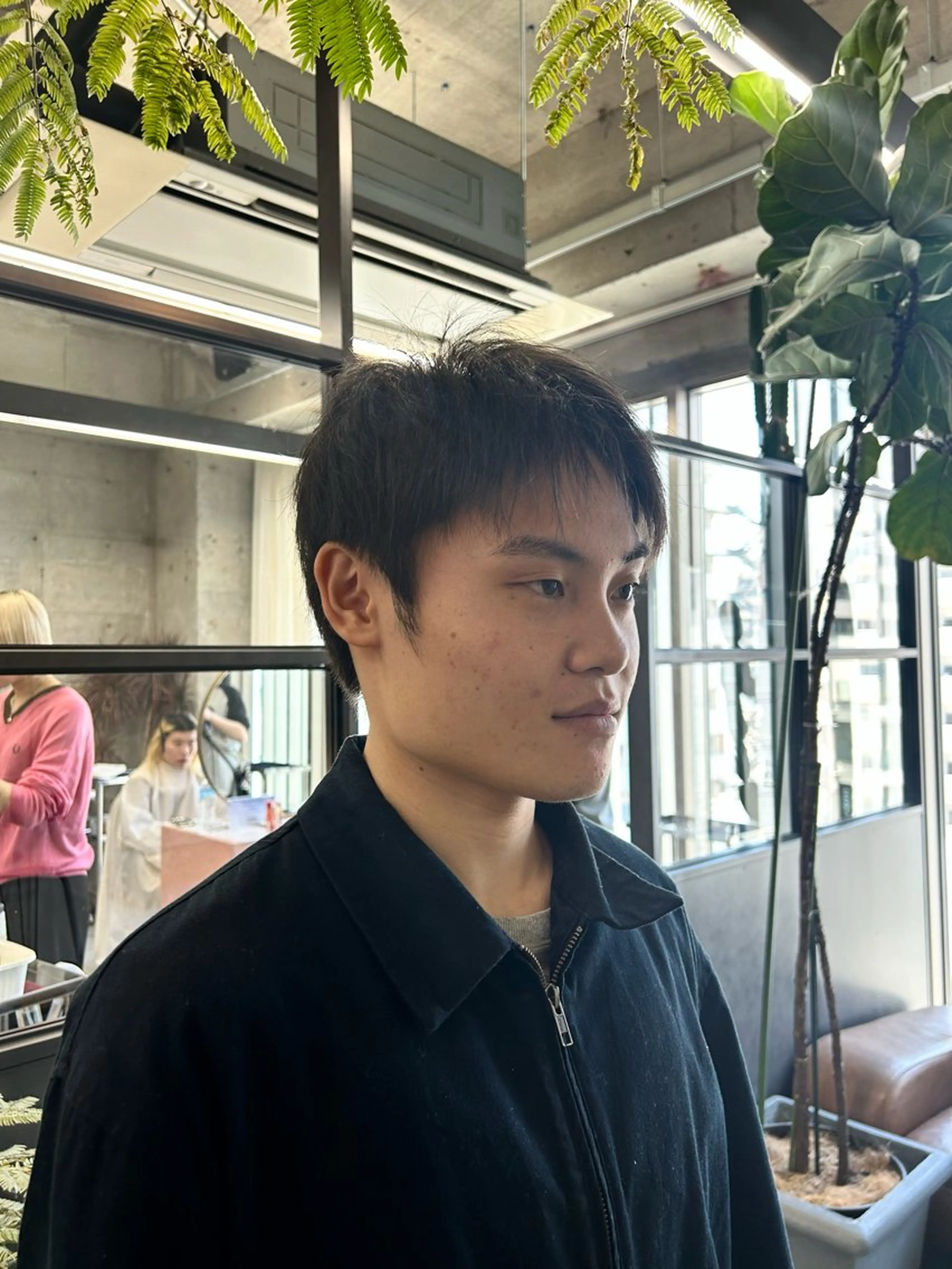 メンズ アイブロウ 松井ゆら/ 酸性ストレート/暖色のヘアスタイル