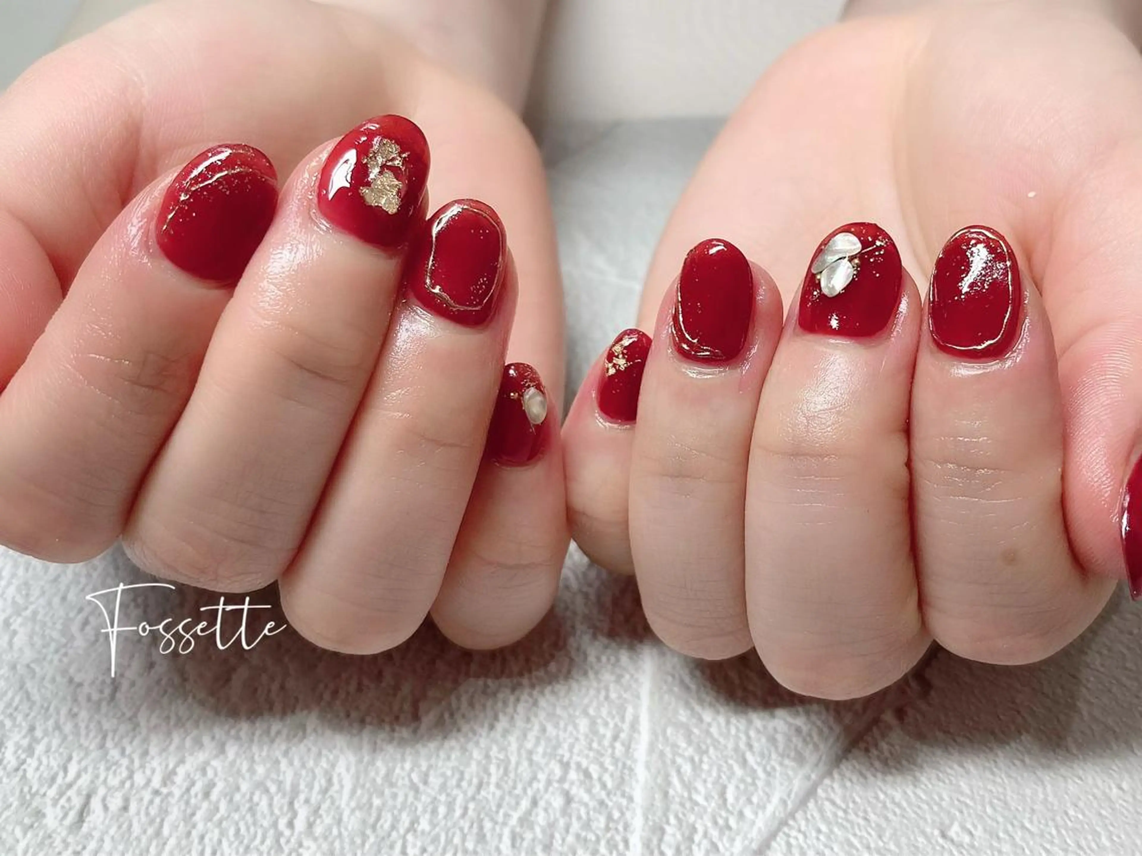 ネイル ミラーネイル ニュアンスネイル 赤色 nailsalon Fossetteのネイルデザイン