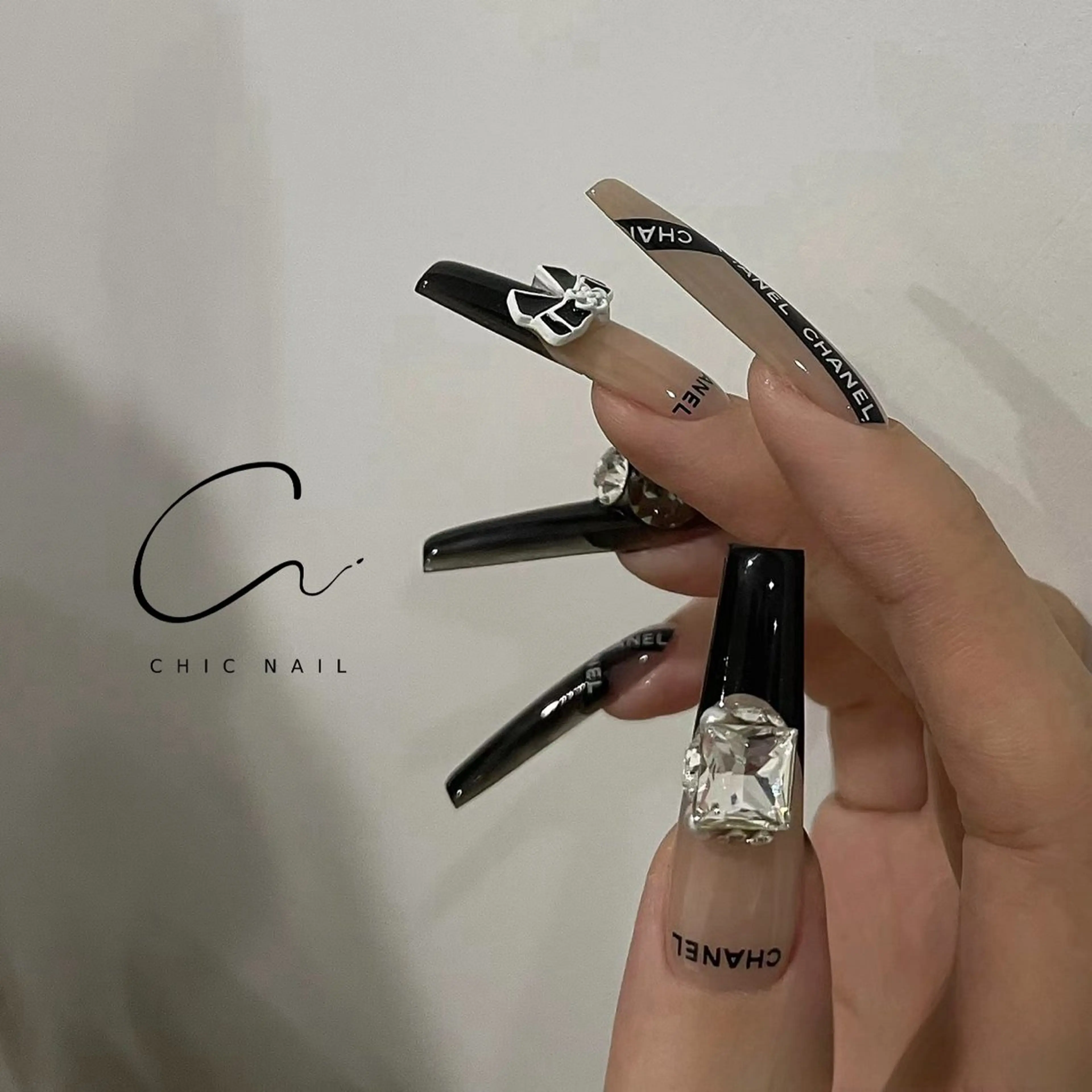 ネイル CHIC NailSalonのネイルデザイン