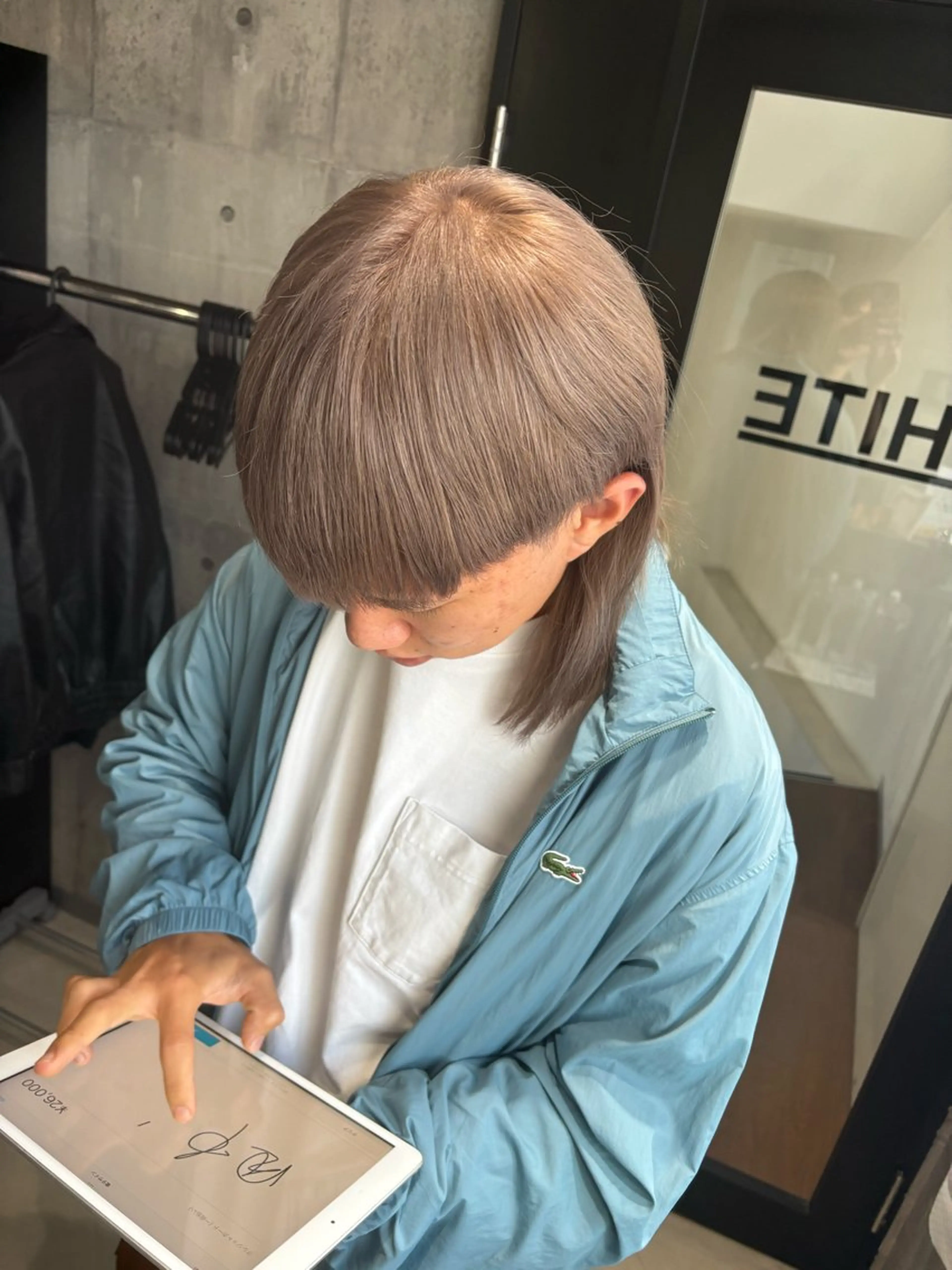 カラー グレージュ ミルクティーグレージュ カット ヘアカラー トリートメント _white【京橋店】所属・_WHITE / KENTOのヘアスタイル