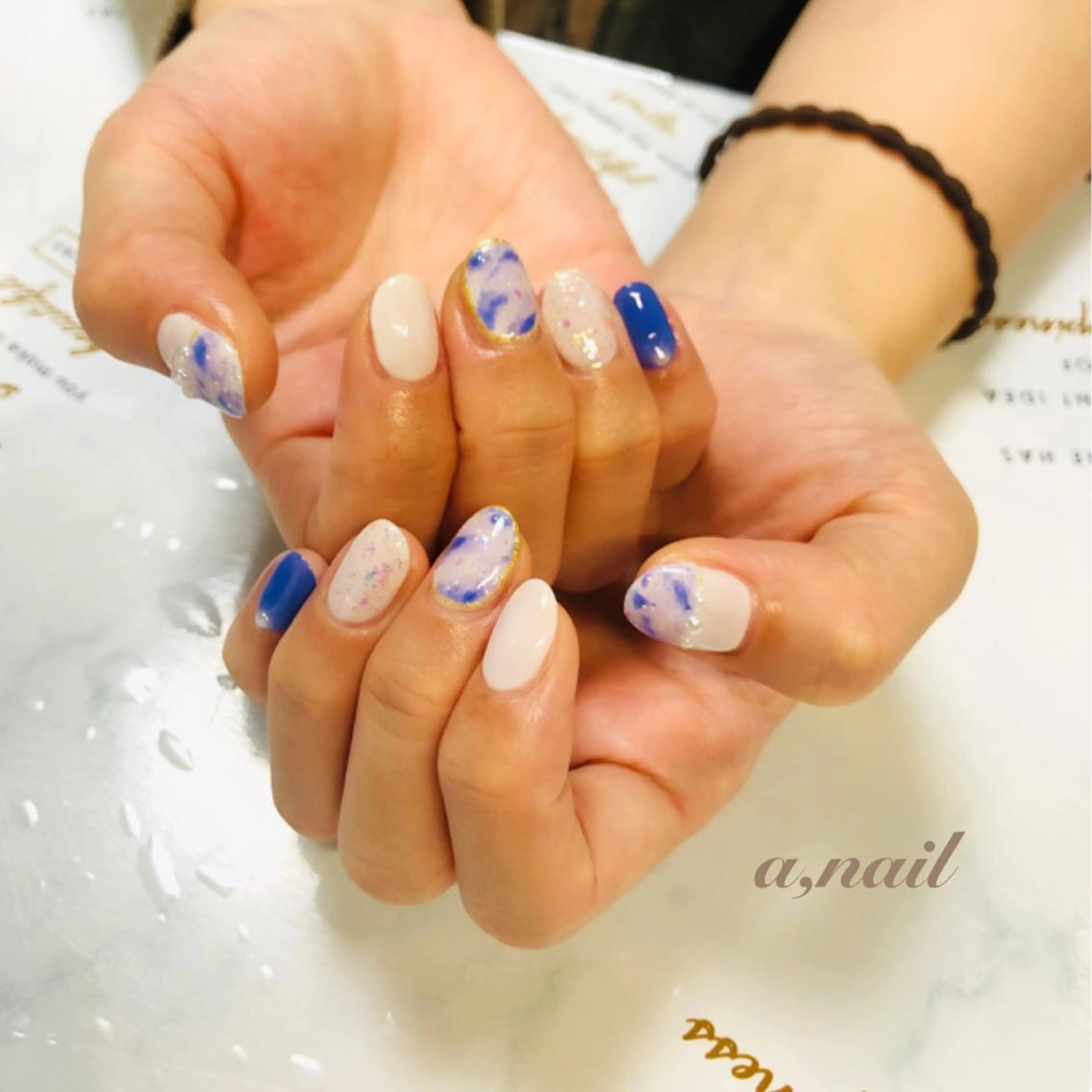 ネイル フットネイル ジェルネイル グラデーション ラメ(グリッター) ラメグラデーション ハンドネイル ネイルサロン エーネイルのネイルデザイン