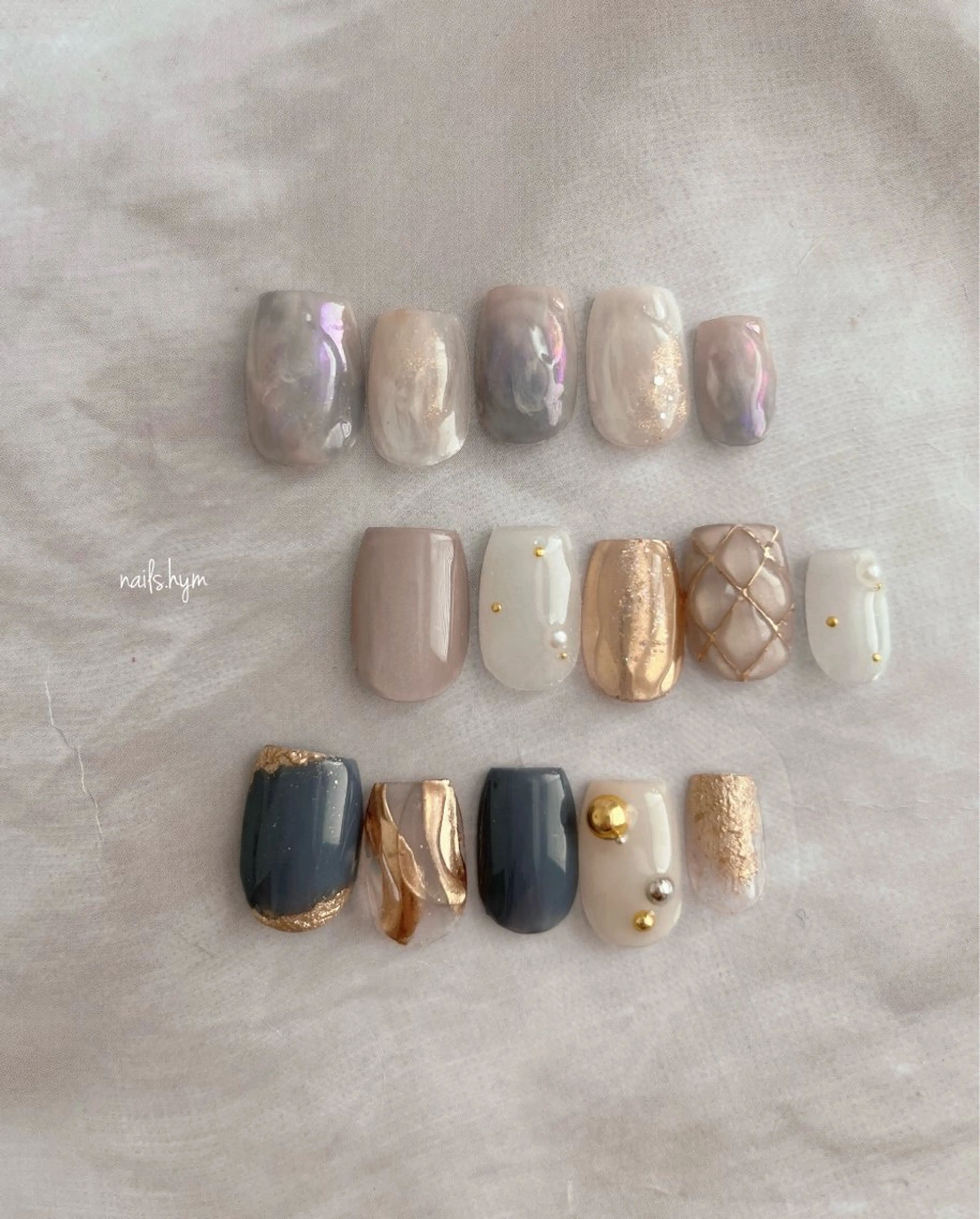 ネイル ブルー ホワイト nails. hymのネイルデザイン
