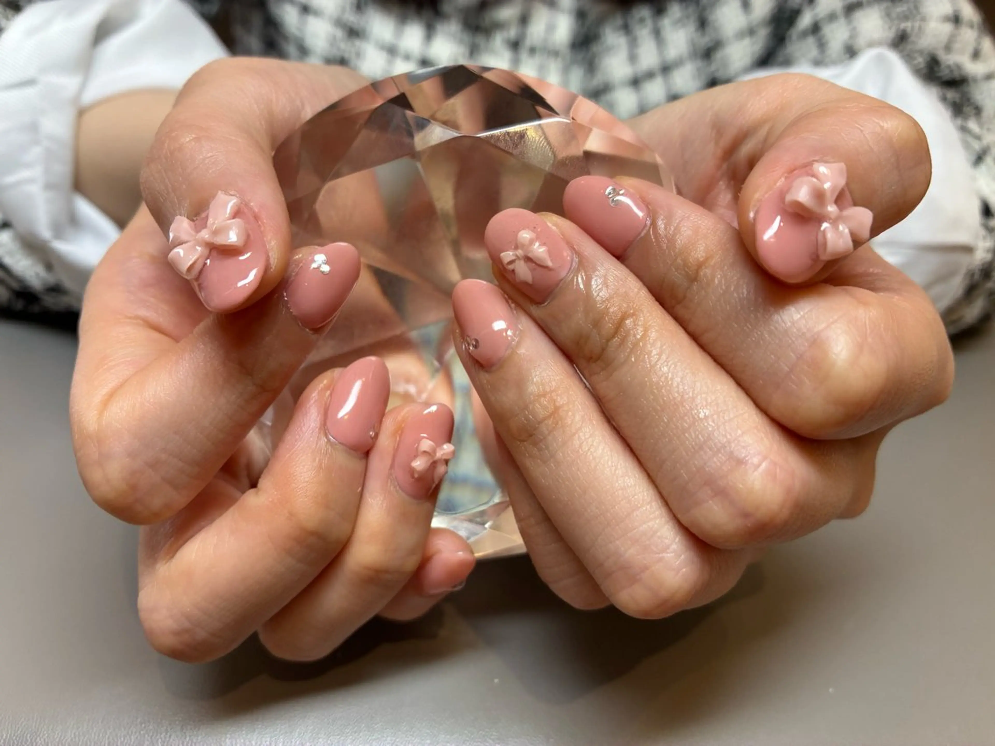 ネイル 持ち込み ピンク ハンドネイル ECRLN Atsumiのネイルデザイン