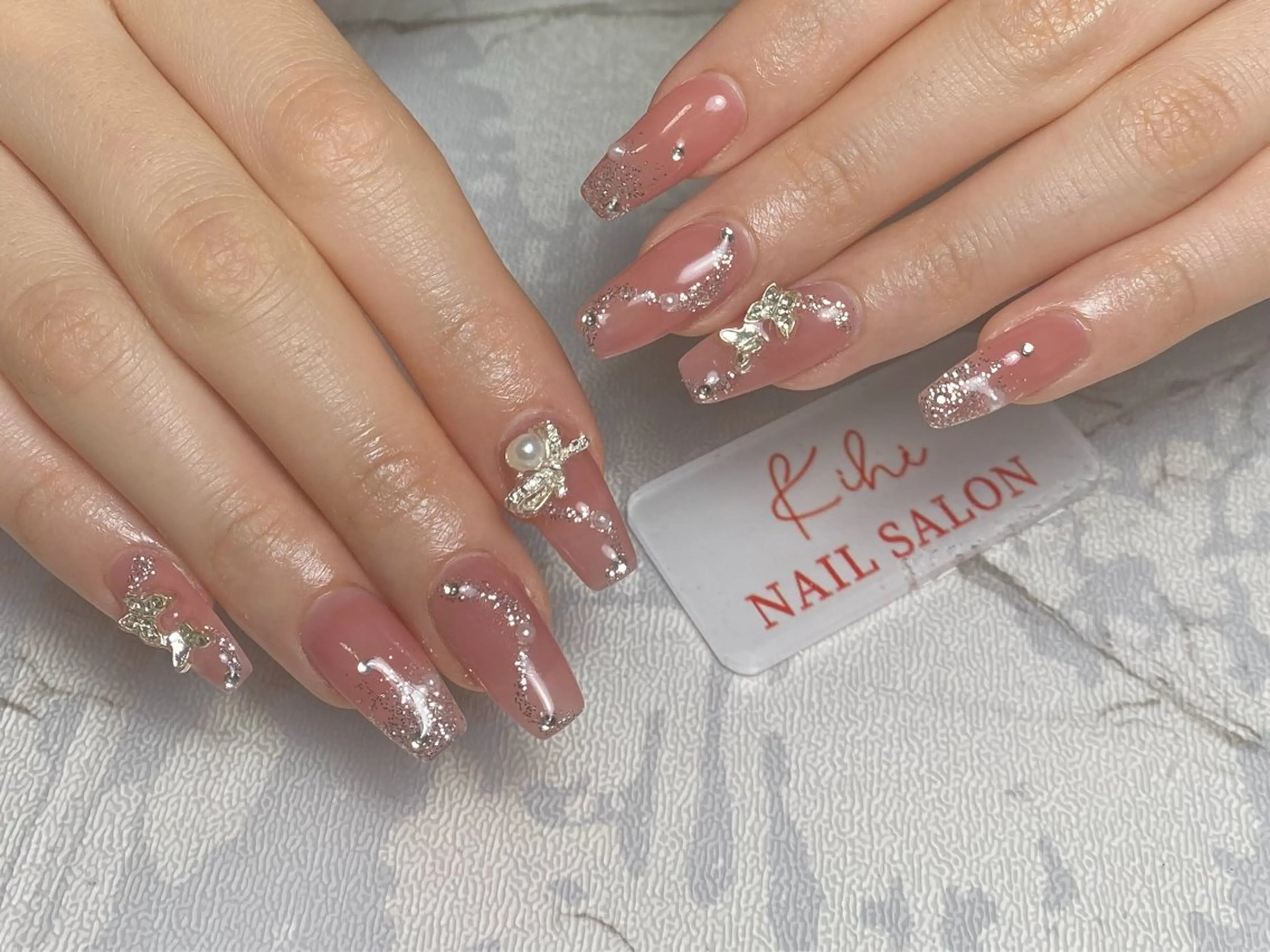 ネイル アートネイル フレンチネイル ジェルネイル グラデーション 韓国ネイル ハンドネイル 💕鈴木ユリ パラジェル/オフ無料のネイルデザイン