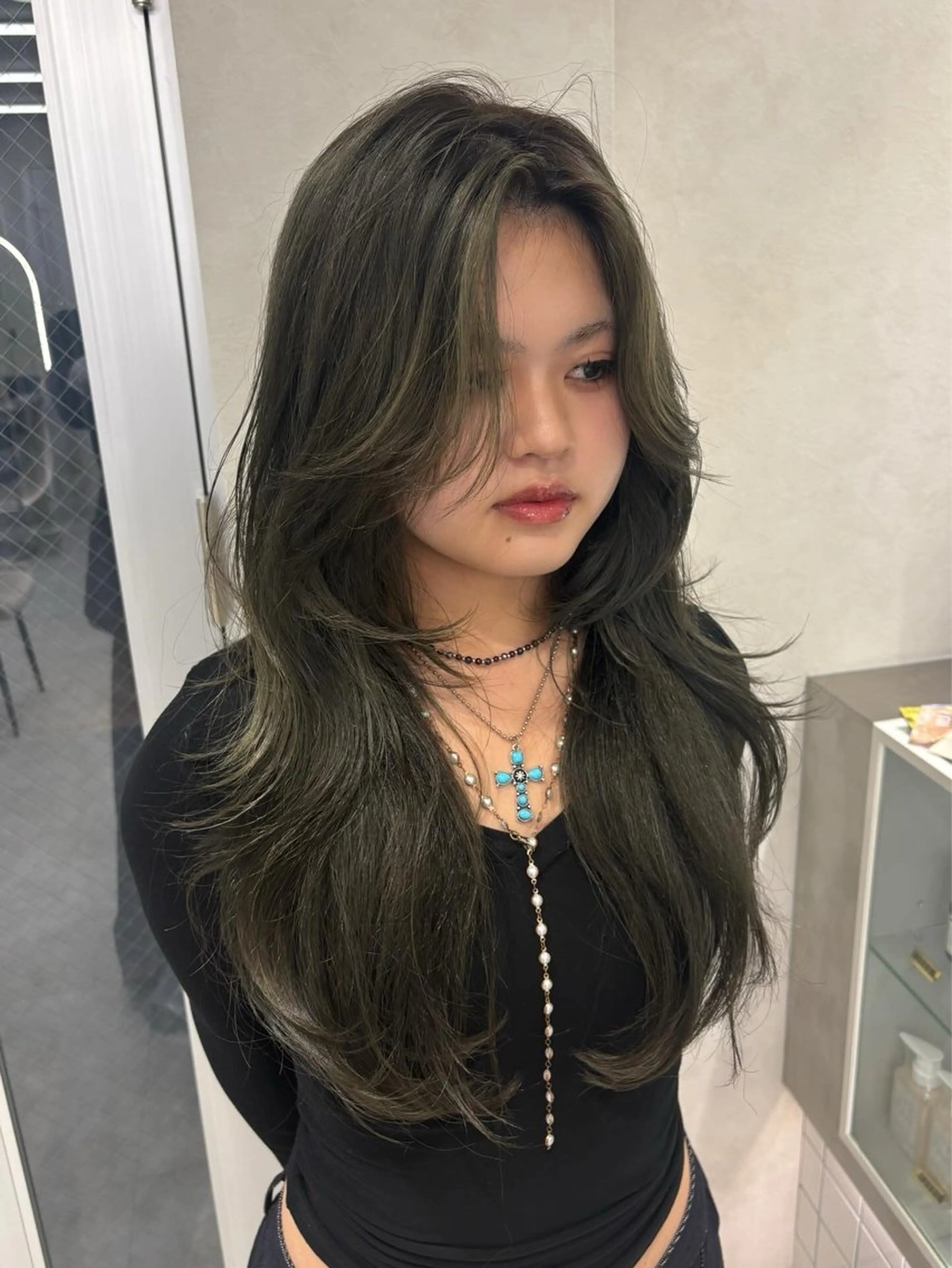 ロング ハッシュカット ハイレイヤー レイヤーカット Yuta✂︎ 韓国レイヤー🪽のヘアスタイル