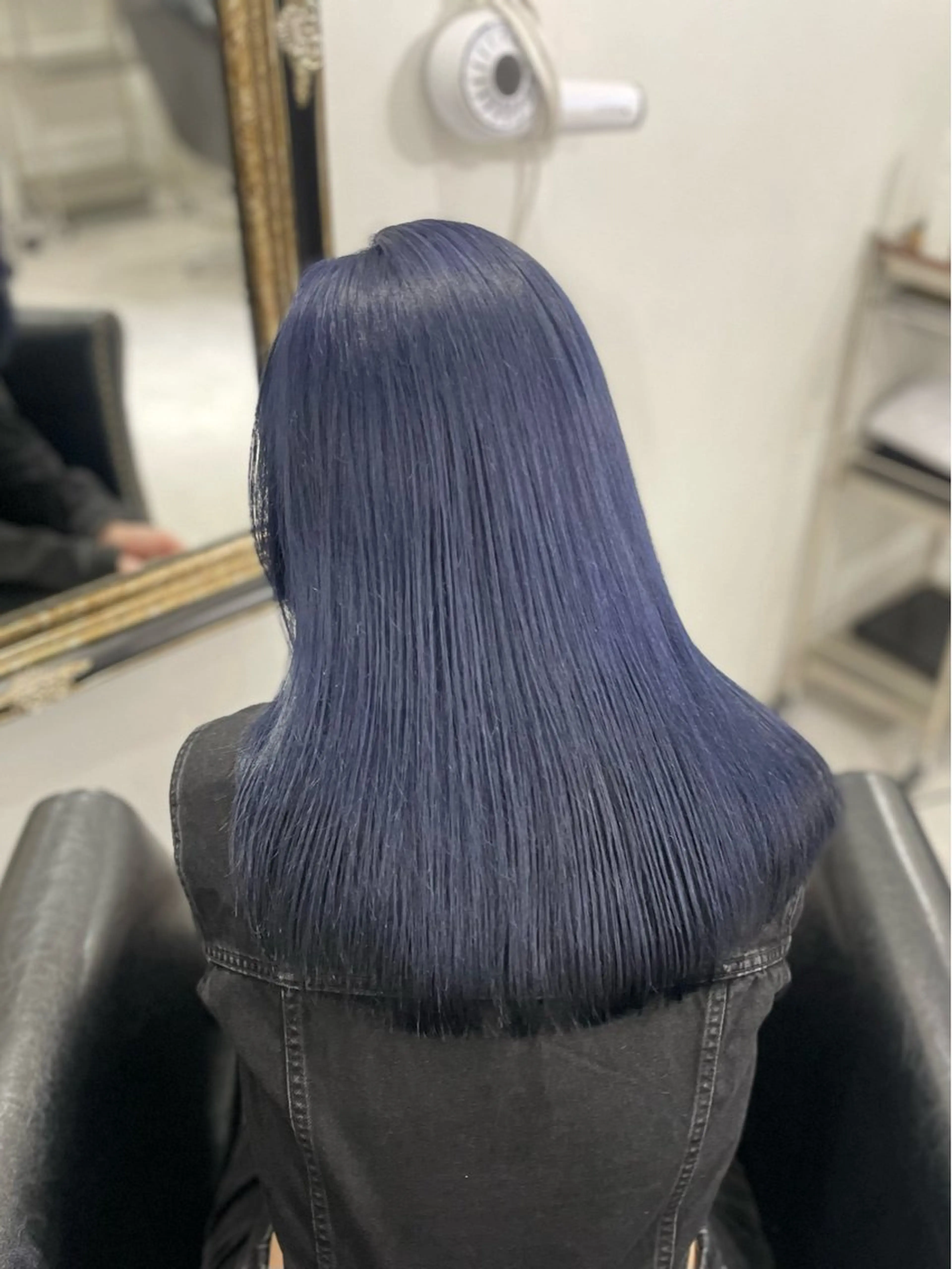 ロング カラー 黒髪 ブリーチ ブルーカラー ネイビーカラー ブリーチカラー 🎀ヒナ/トモカ🎀のヘアスタイル