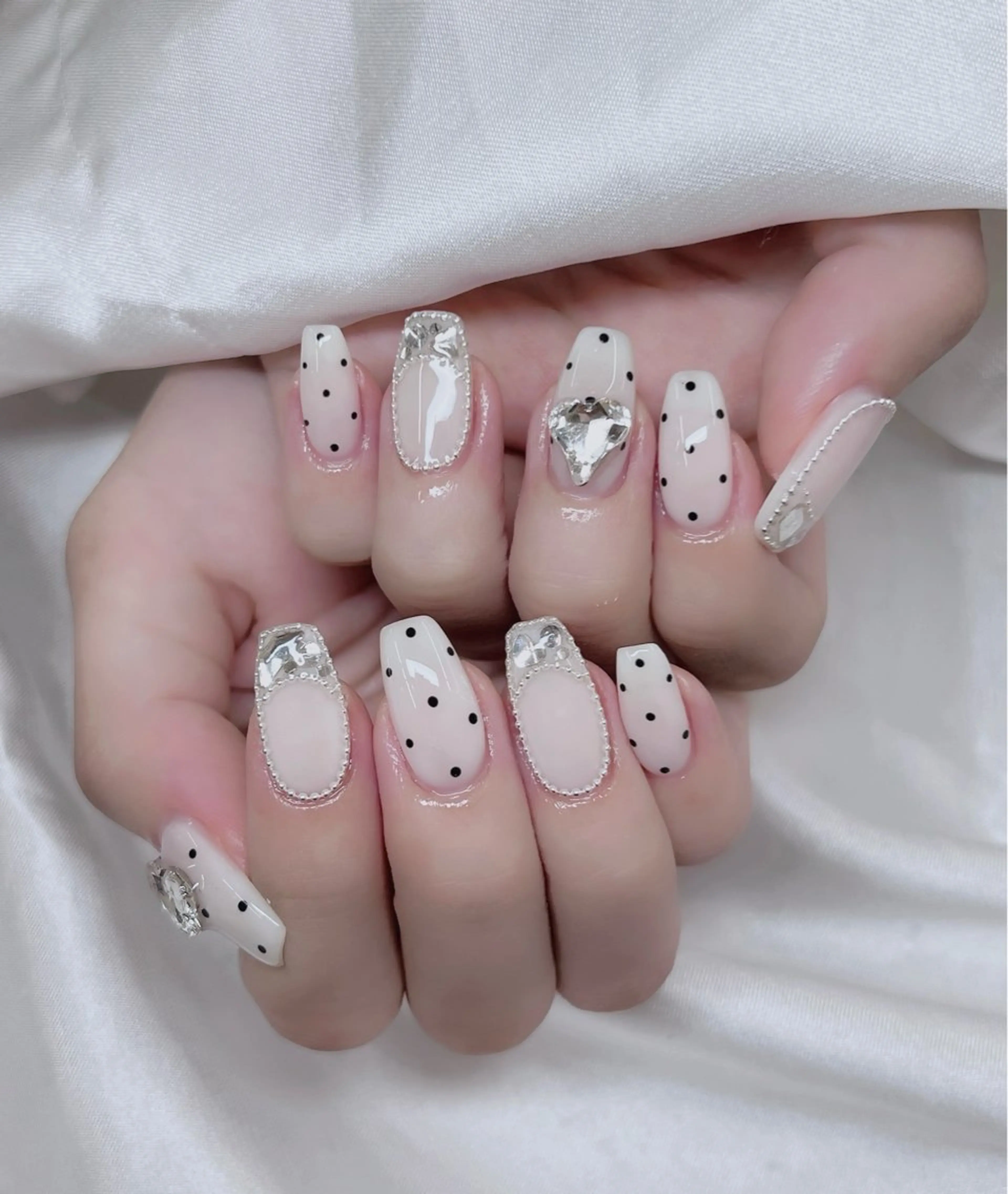 ネイル ハンドネイル 🎀PG🩵 ネイルサロンのネイルデザイン