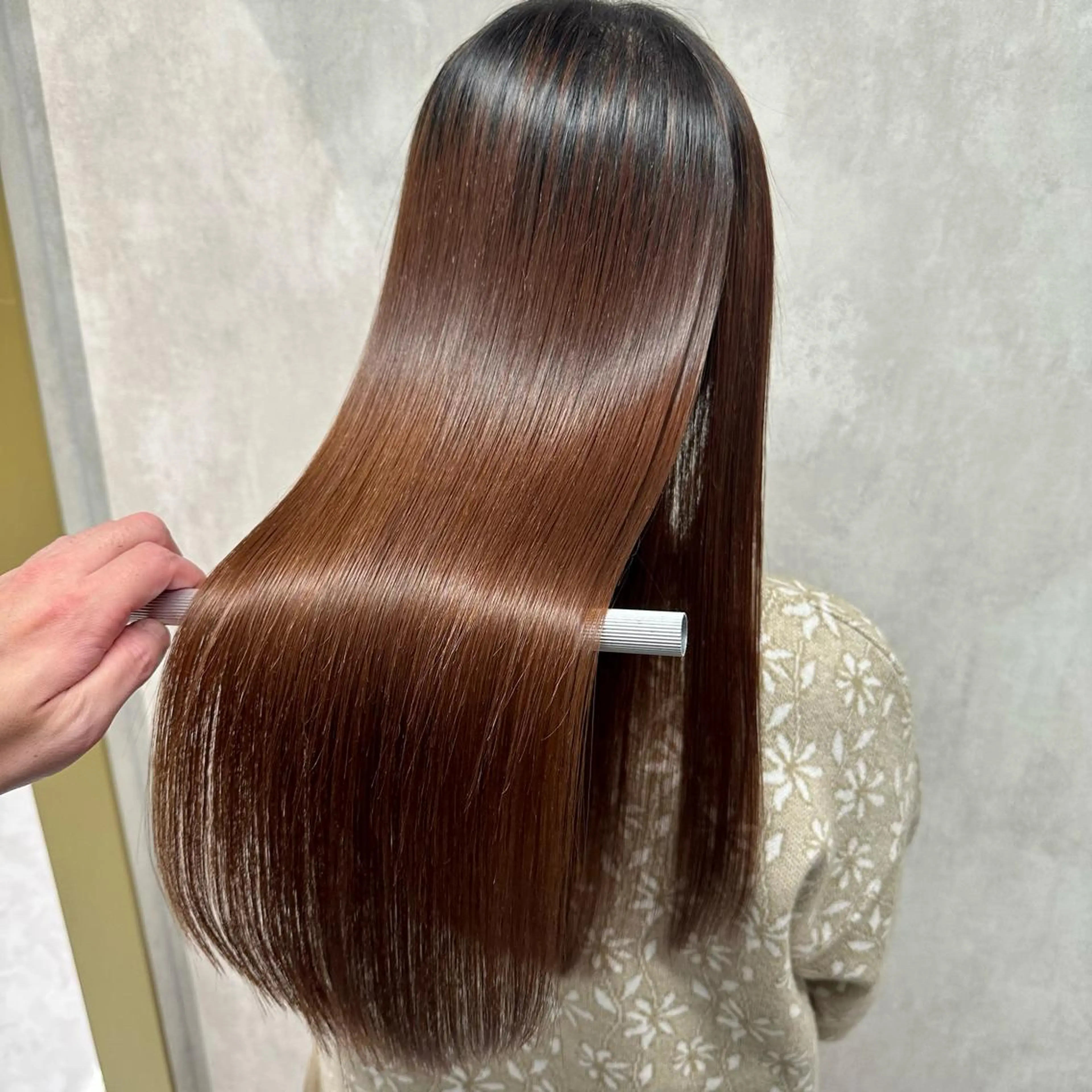 ロング ヘアカラー トリートメント ✨憧れの髪質作り✨ 😊谷口にお任せ😊のヘアスタイル