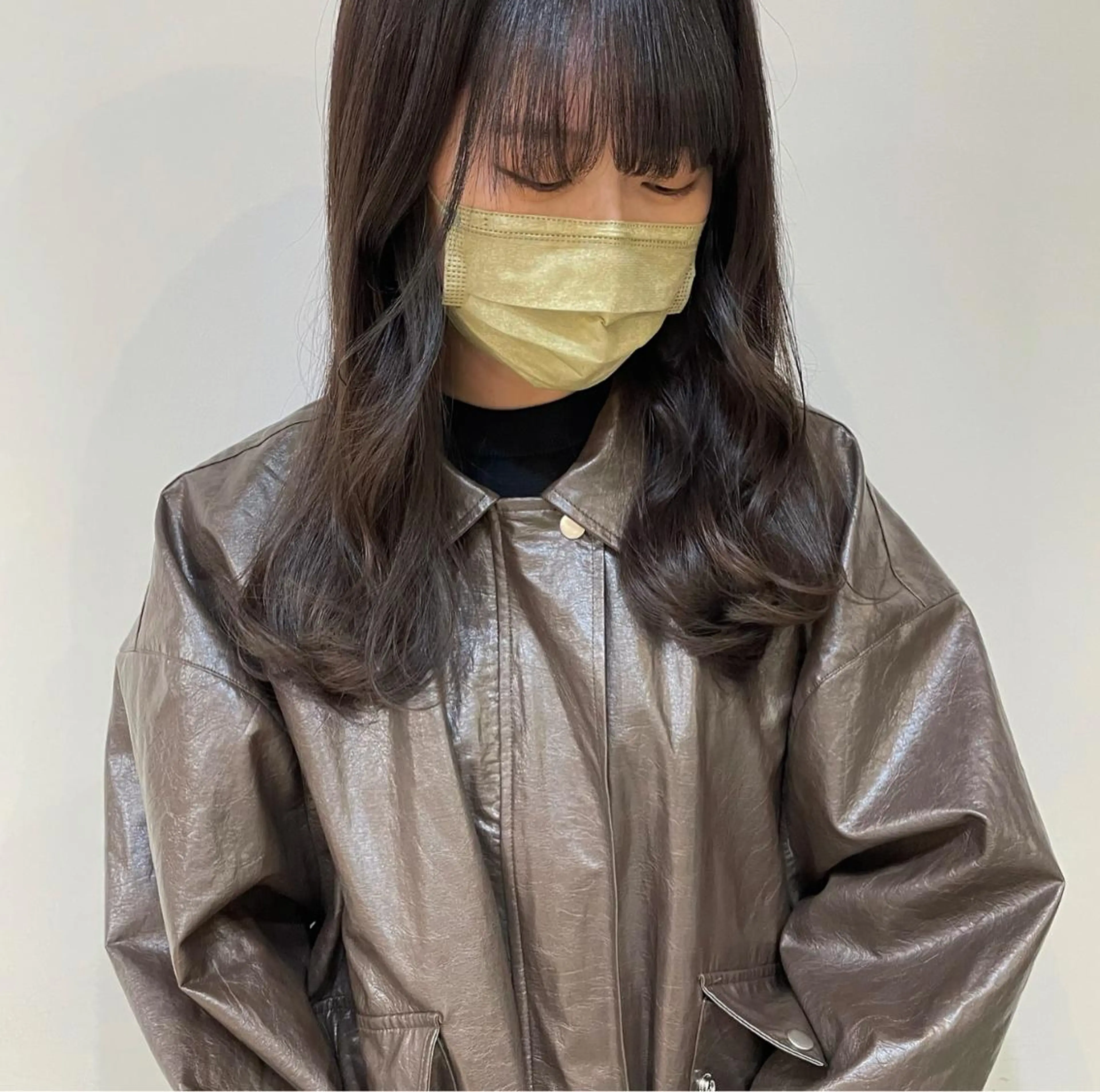 セミロング カラー グレージュ シアーグレージュ chiharu ボブ/レイヤーのヘアスタイル