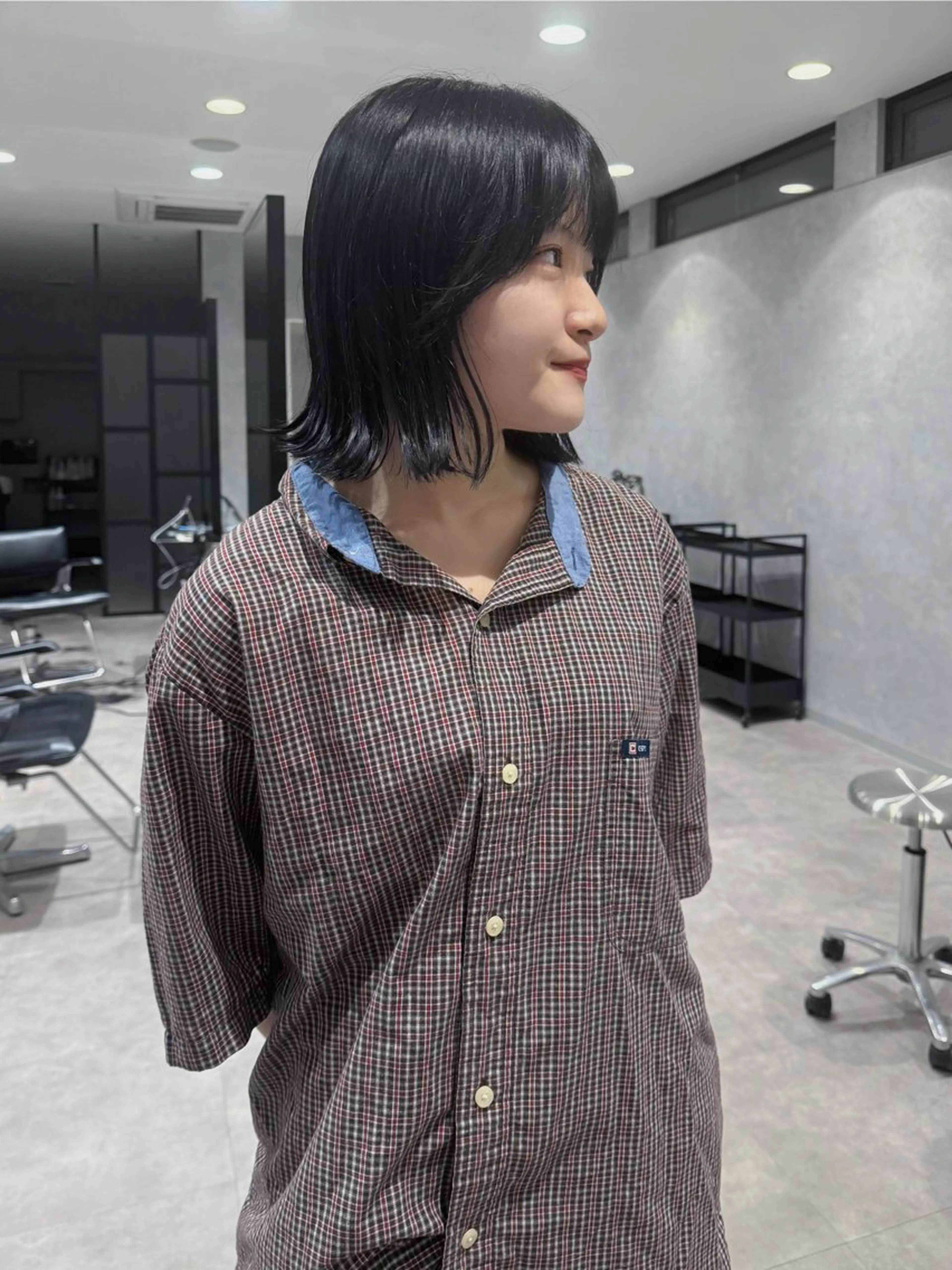 ショート ボブ 顔周りカット 外ハネヘア 野林 夏帆のヘアスタイル