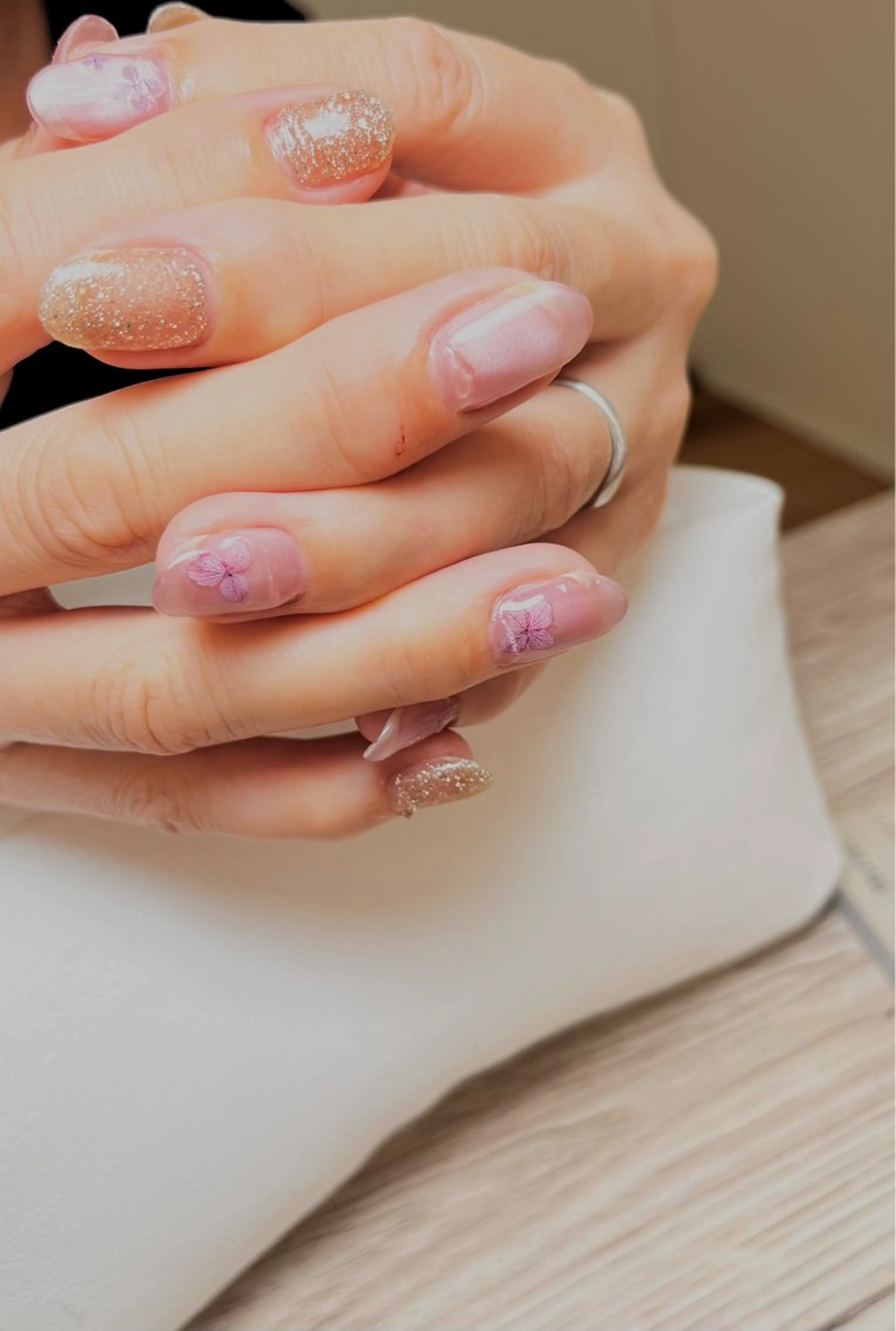 ネイル ハンドネイル gypsofia ジプソフィアのネイルデザイン