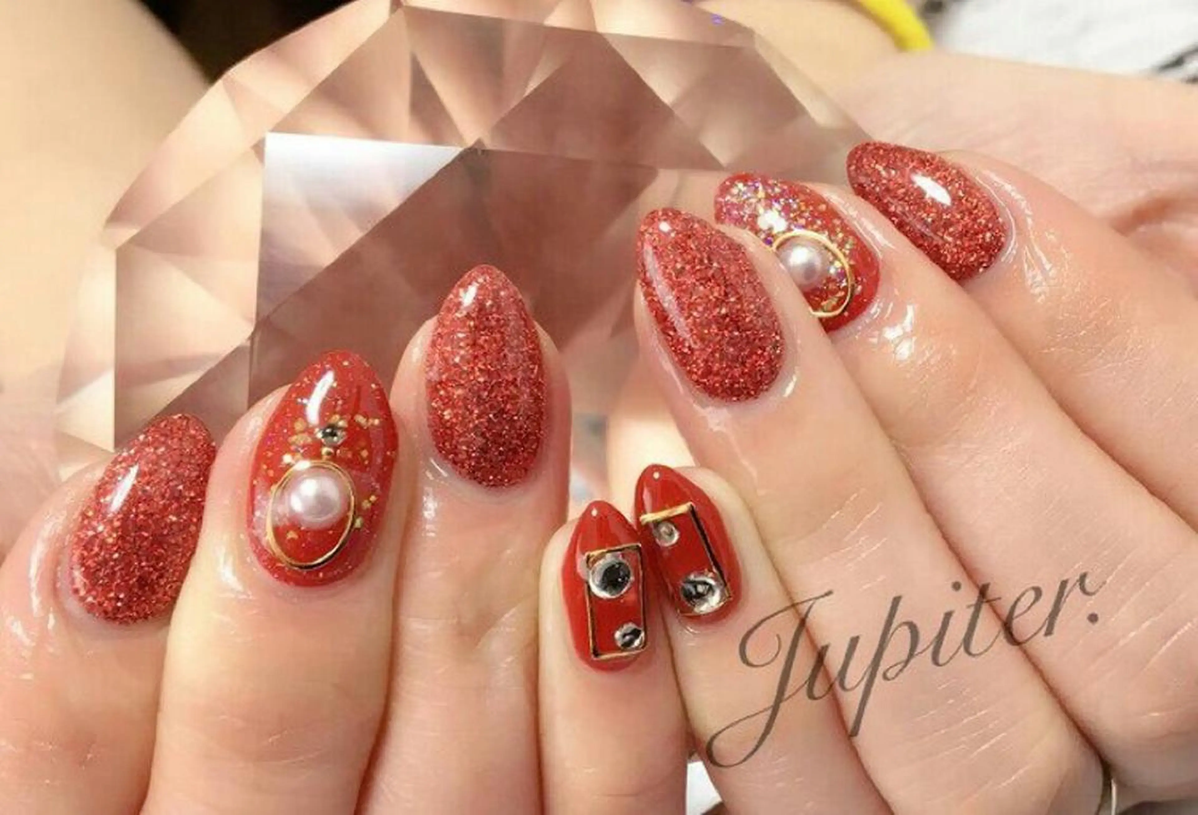 ネイル ラメ(グリッター) 赤色 ハンドネイル PrivateSalon Jupiter所属・Jupiter .のネイルデザイン