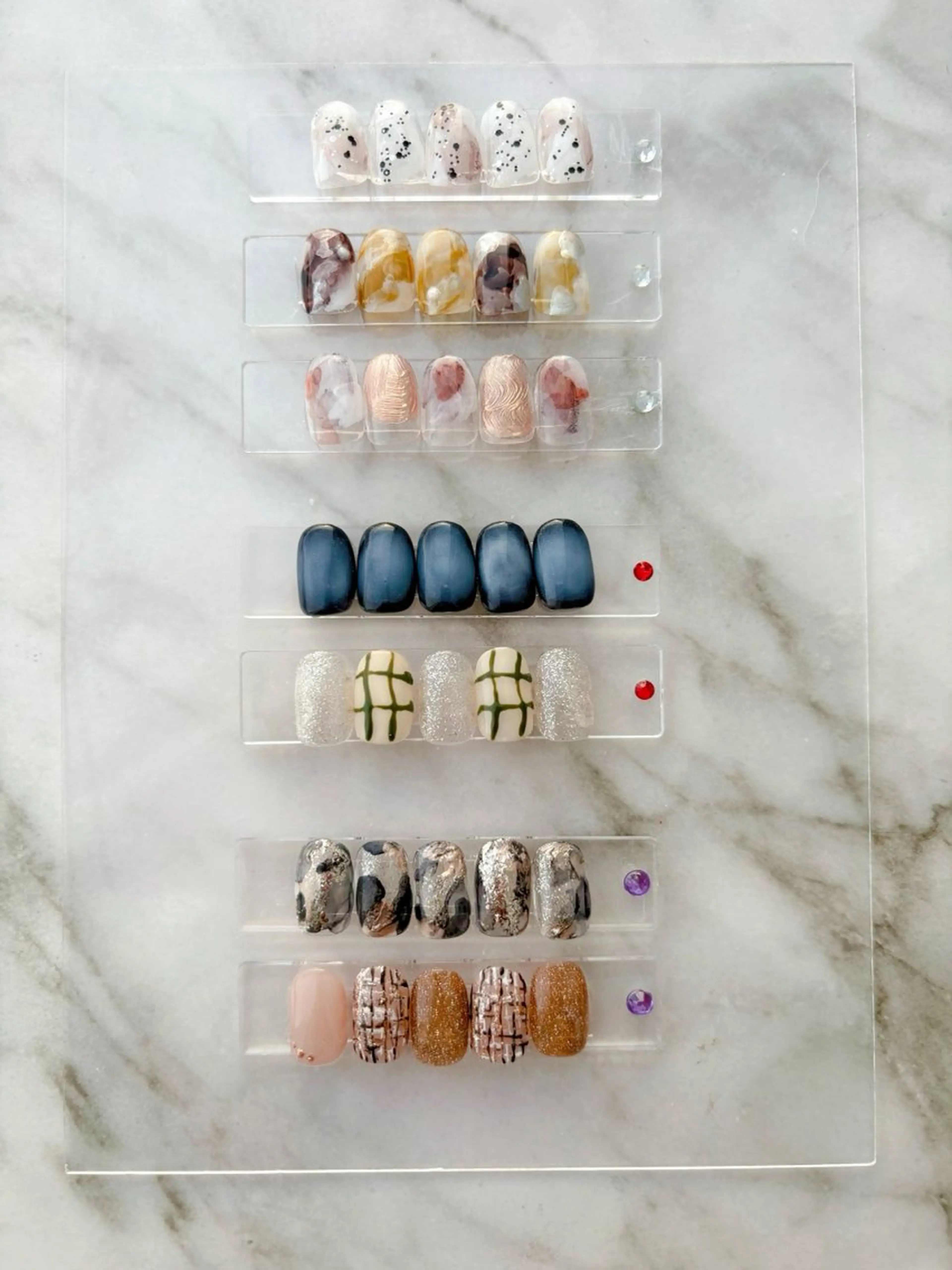 ネイル NailSalon LuireAZUSAのネイルデザイン