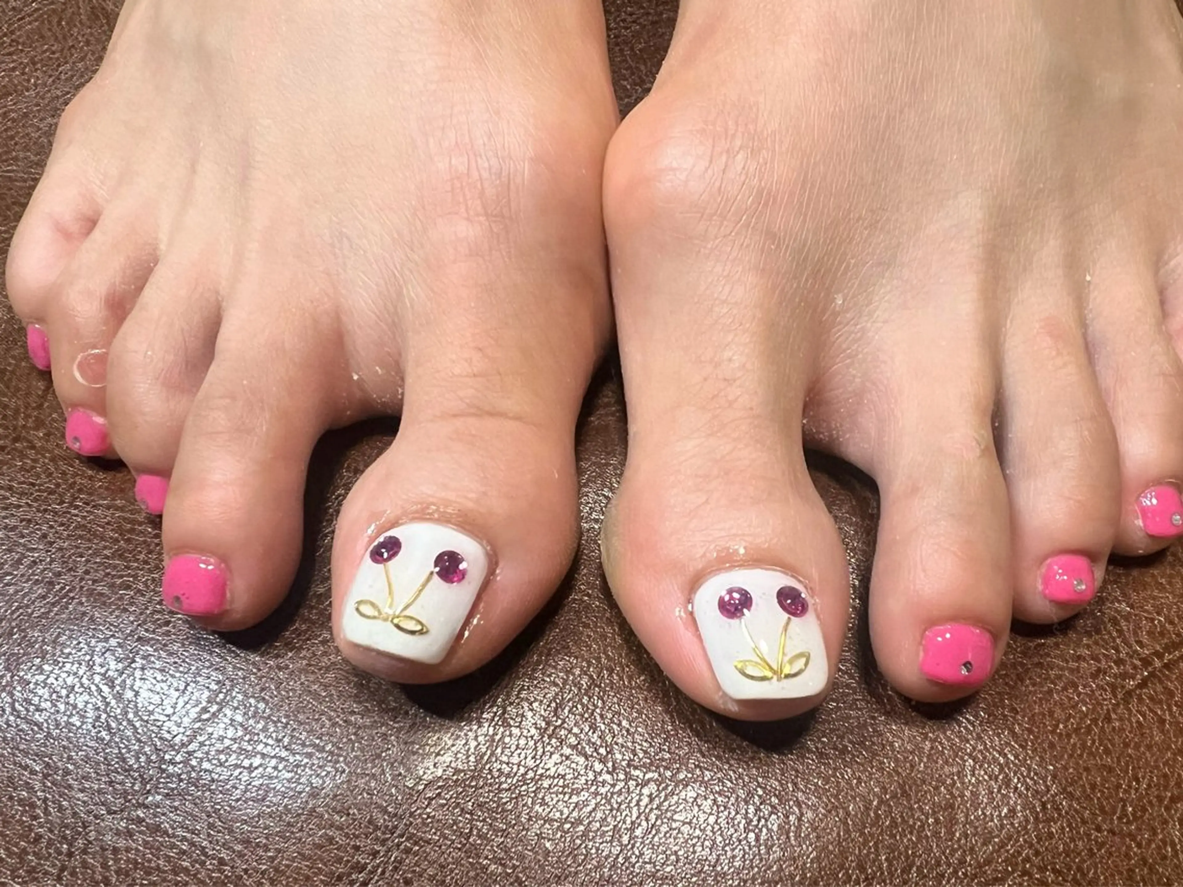 ネイル フットネイル フットネイル ネイルサロンR所属・Nailsalon Rのネイルデザイン