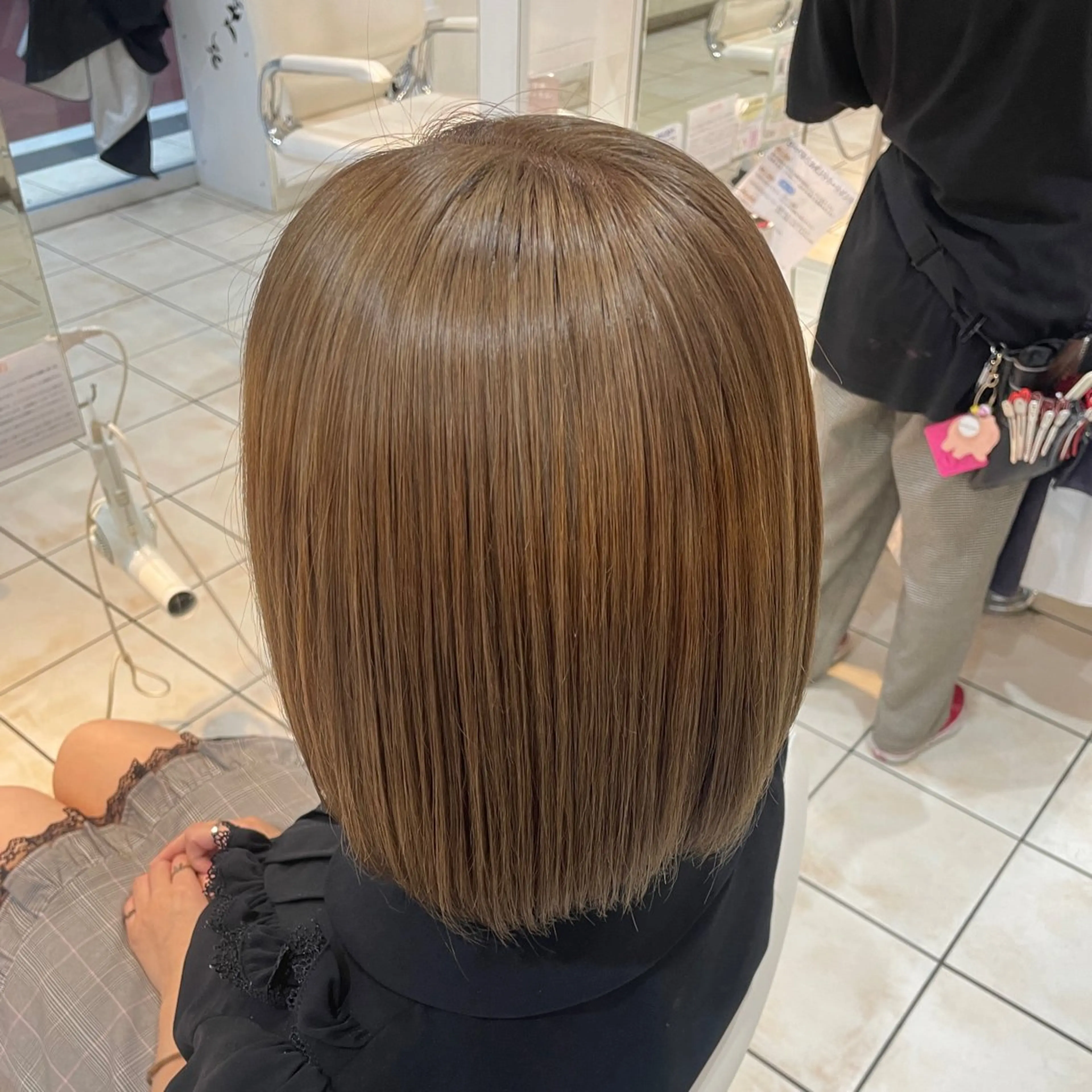 ショート カラー ブリーチ/ヘアセット 【𝙍𝙞𝙣𝙤】のヘアスタイル