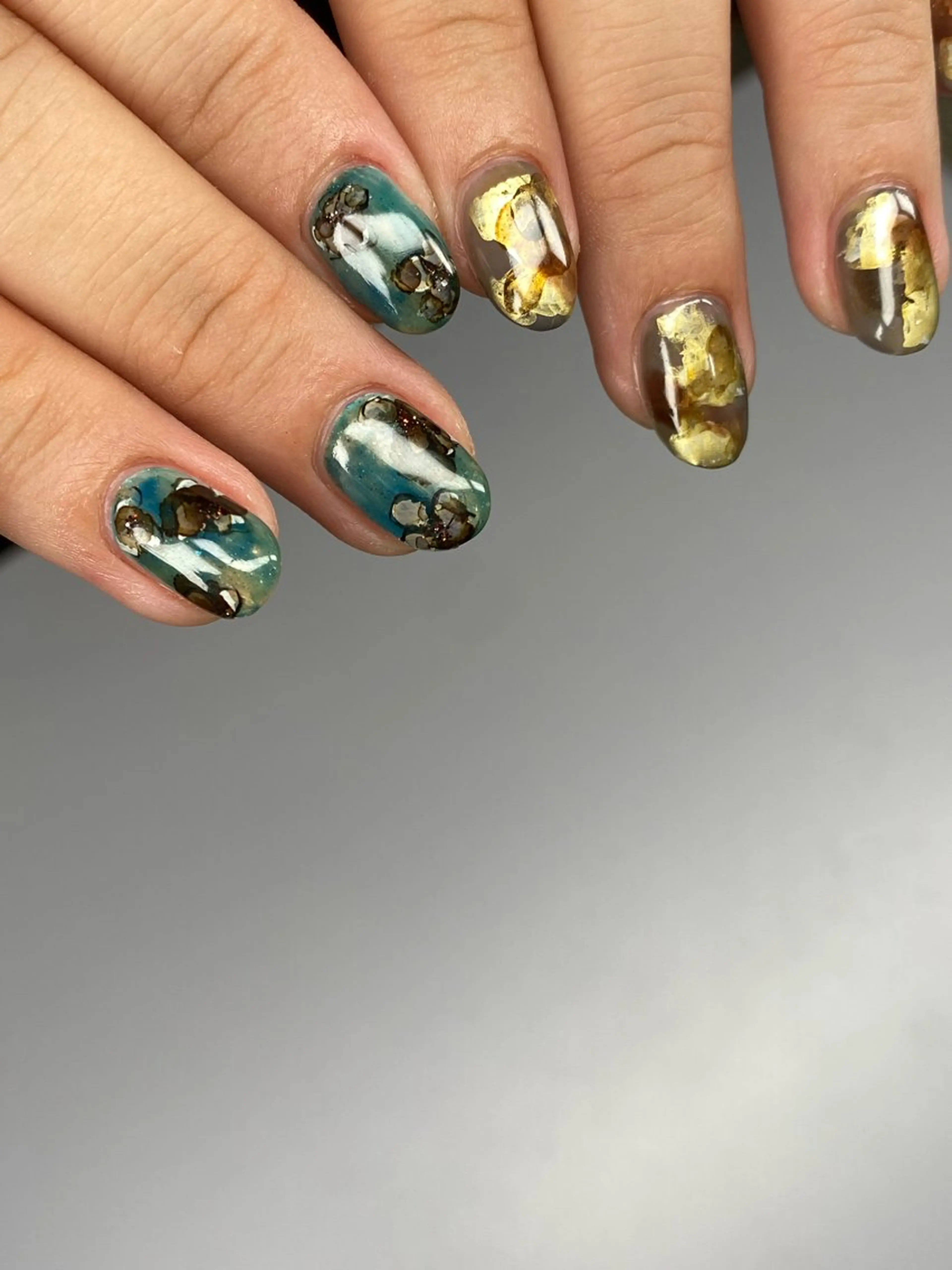 ネイル フラワーネイル ニュアンスネイル MIKA 🍊のネイルデザイン