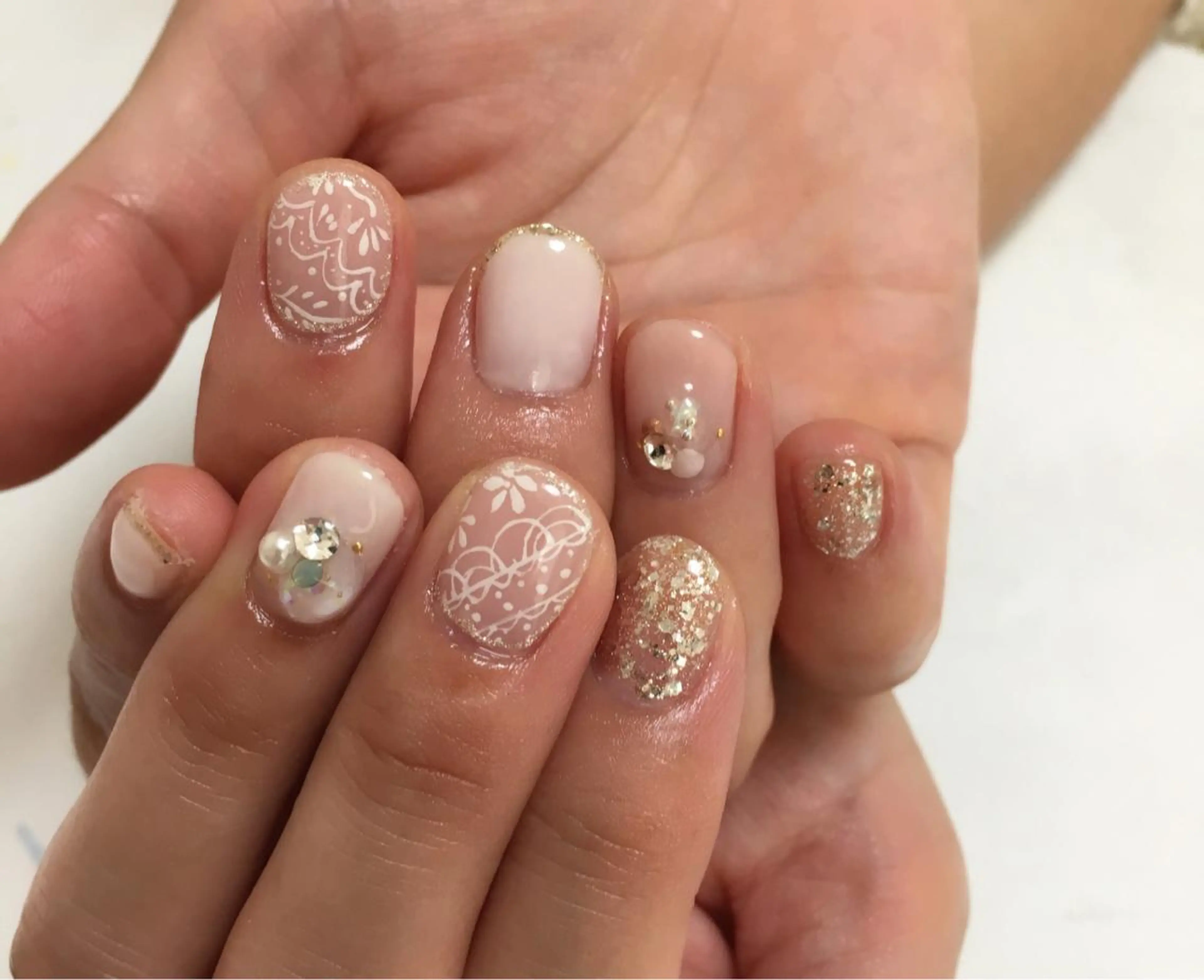 ネイル アートネイル レース ラメ(グリッター) ブライダルネイル 12 designのネイルデザイン