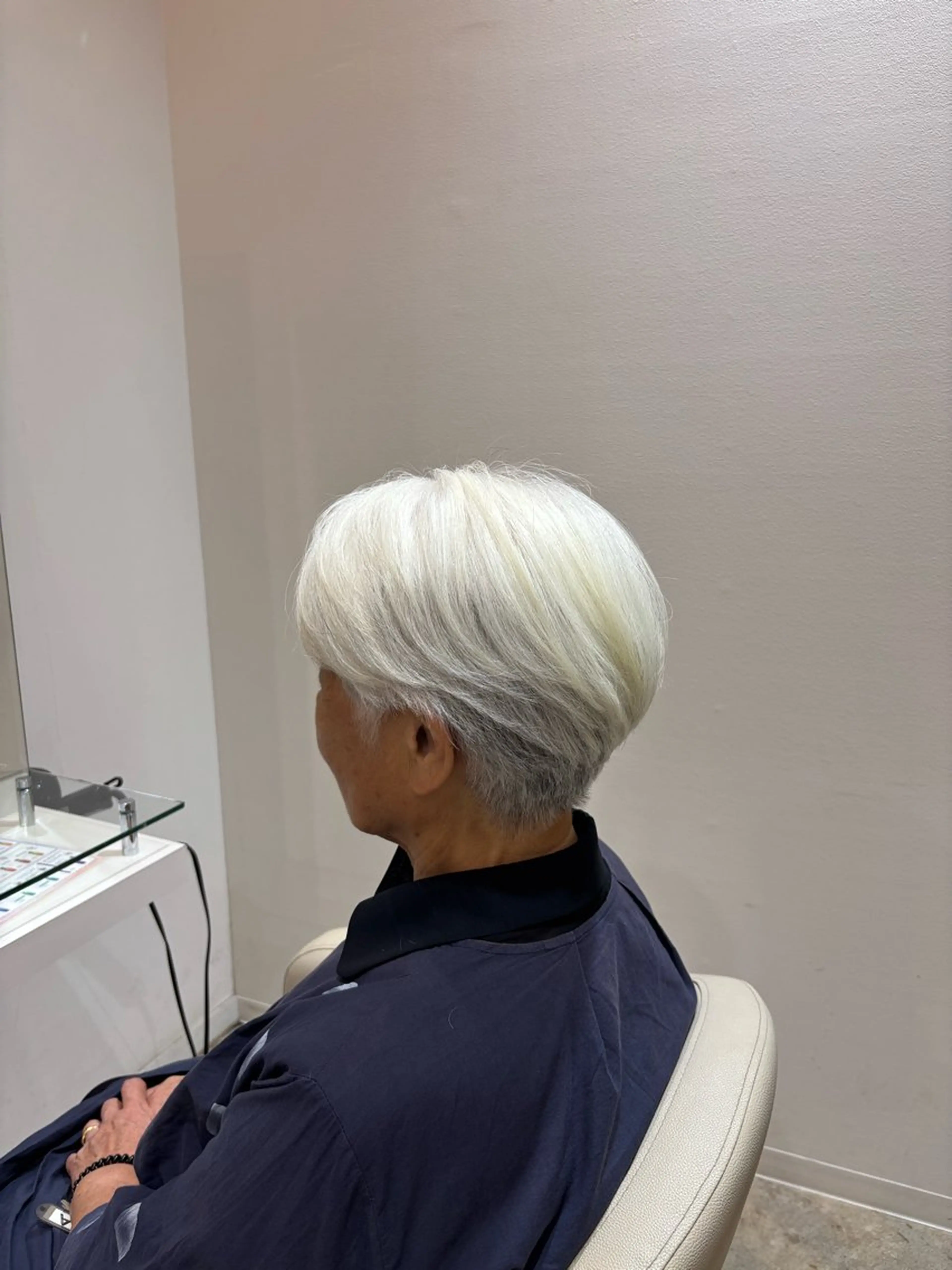 ショート 佐藤 優里のヘアスタイル