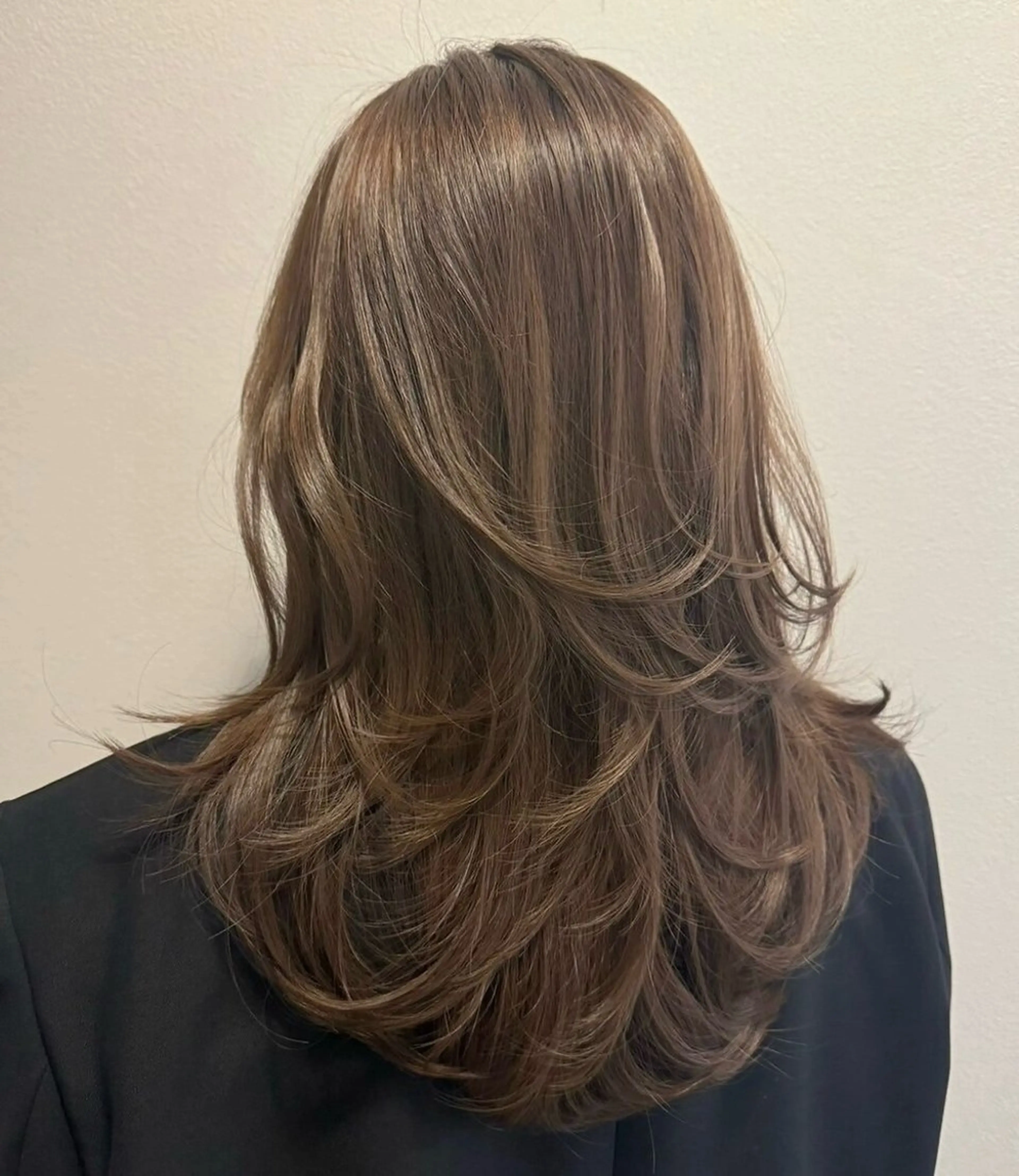 セミロング カラー カット ヘアカラー 【韓国風、透明感】 韓国風⭐️新海龍哉のヘアスタイル