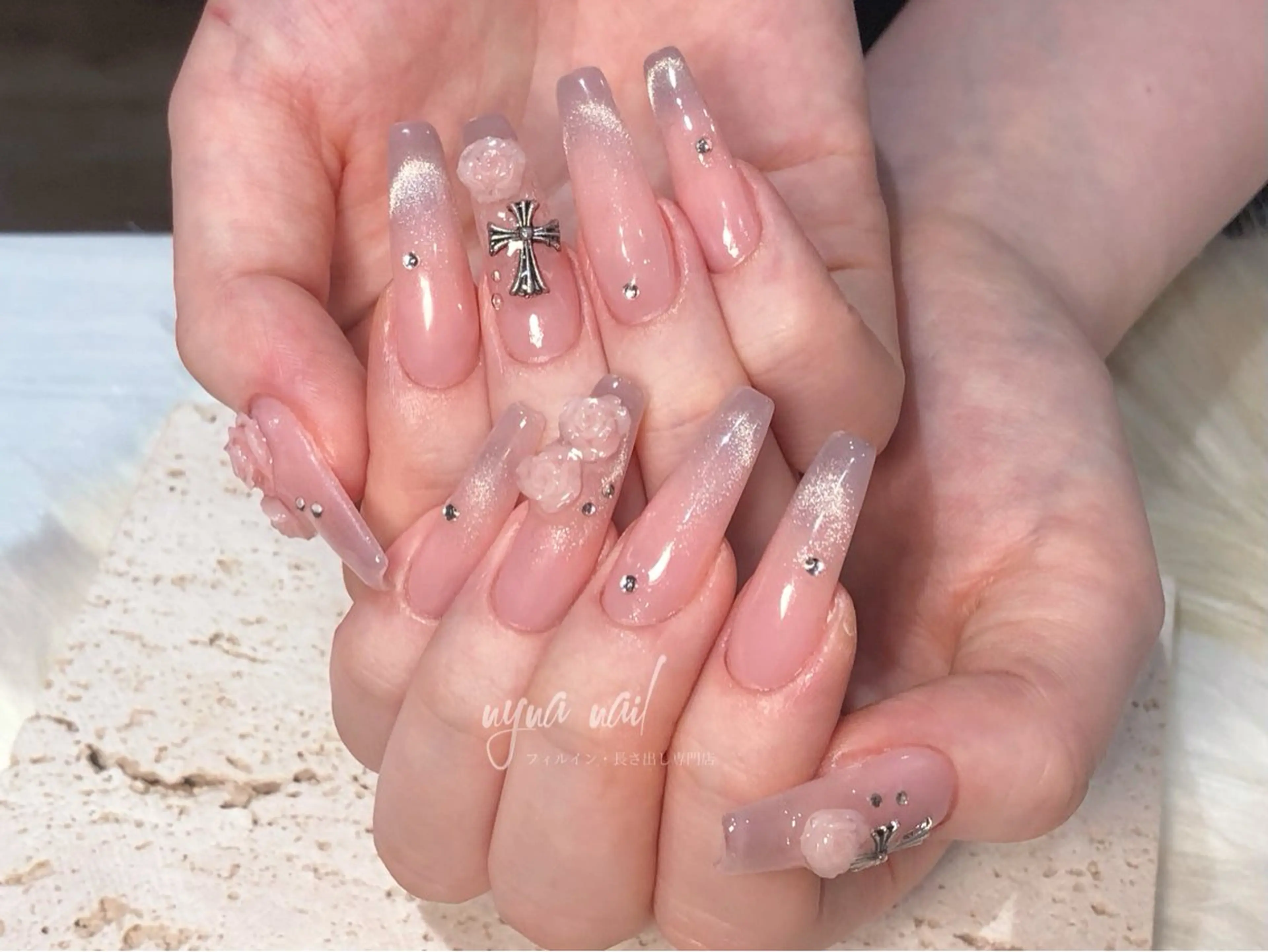 ネイル ハンドネイル 長さ出し専門 nynaのネイルデザイン