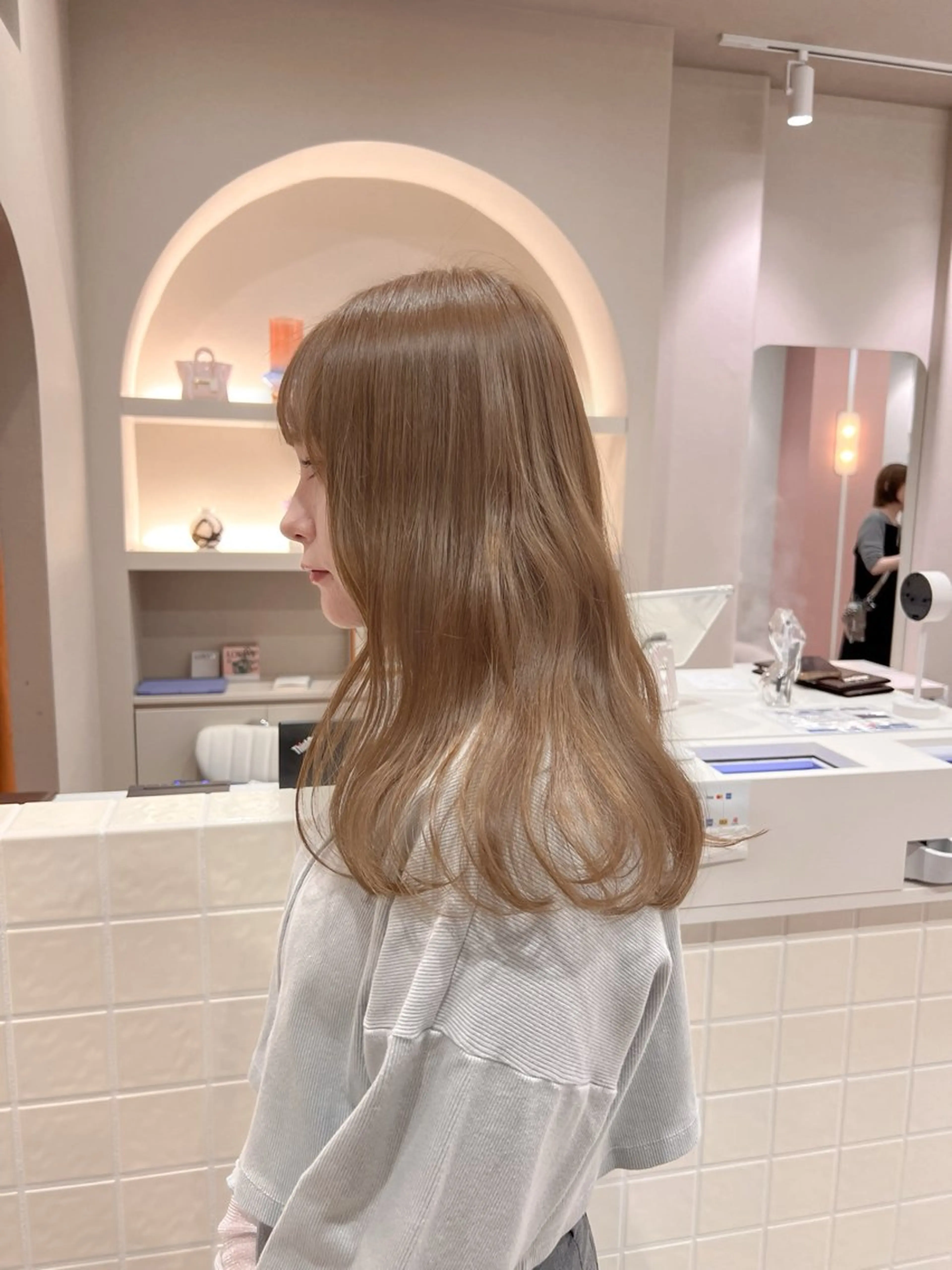 ミディアム カラー MIYU透明感カラー ブリーチなしWカラーのヘアスタイル