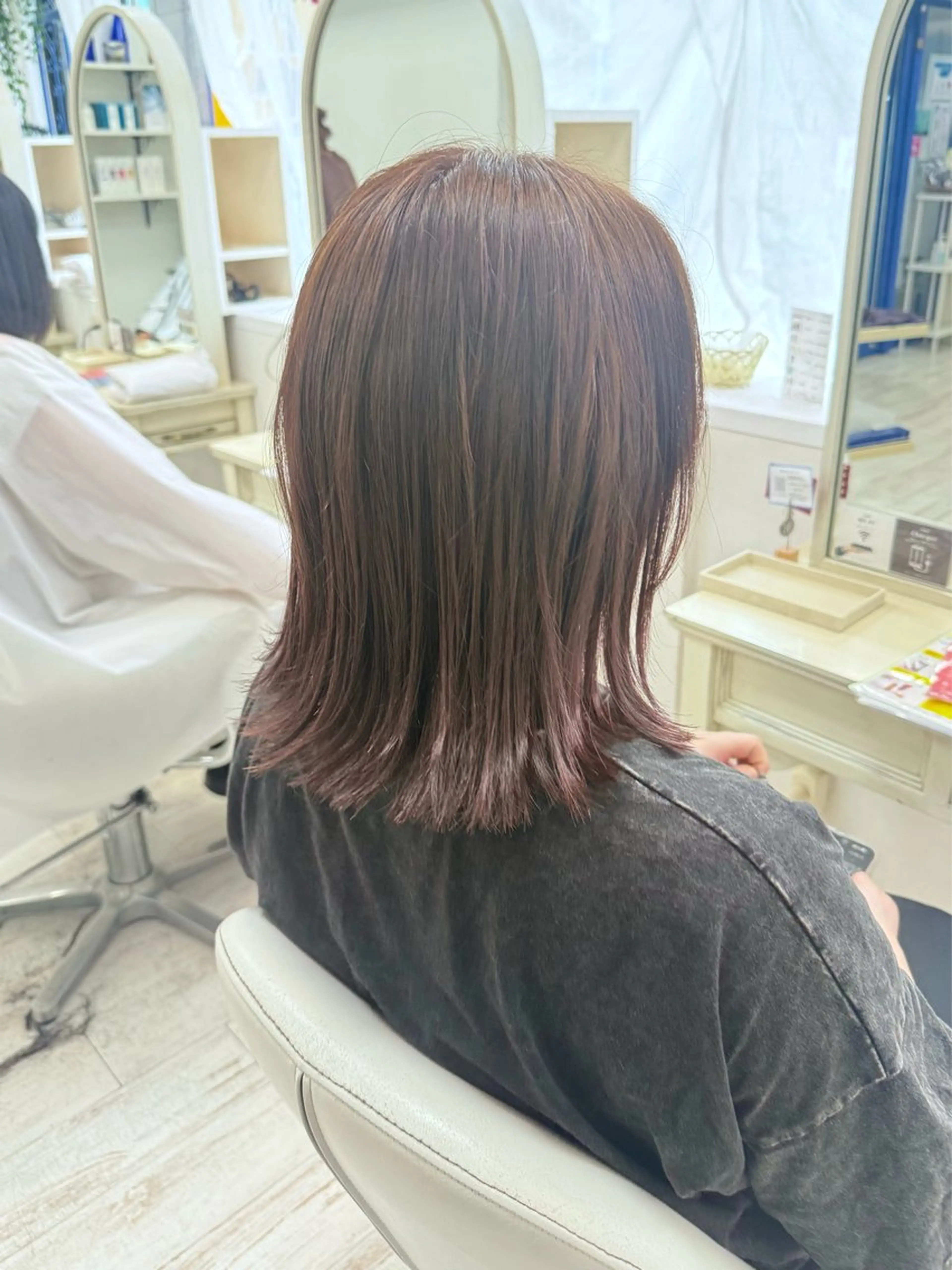 ミディアム カット ヘアカラー トリートメント 新籾 尚哉のヘアスタイル