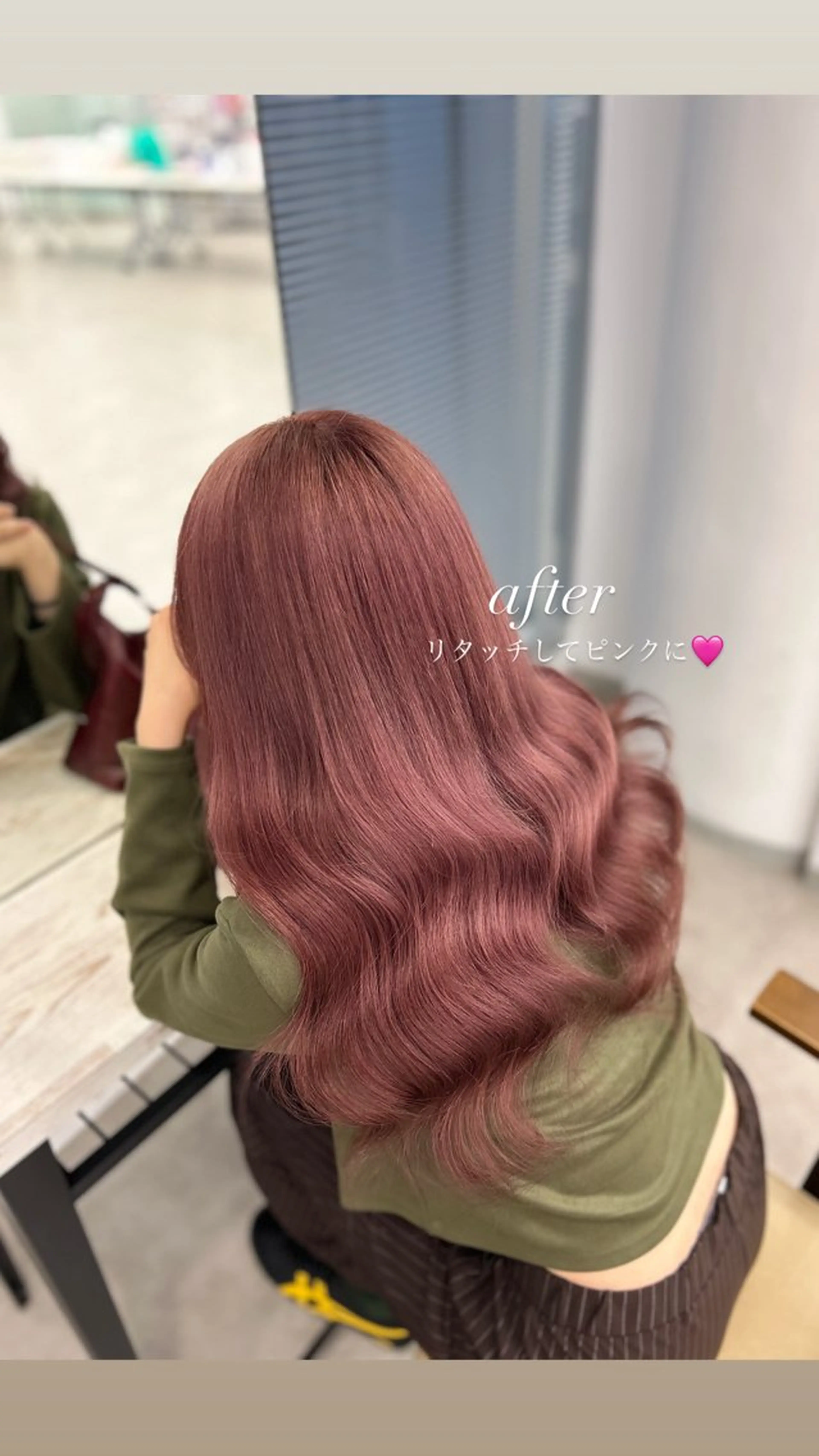 セミロング 🌸友花/ハイトーン /エクステ/艶カラーのヘアスタイル